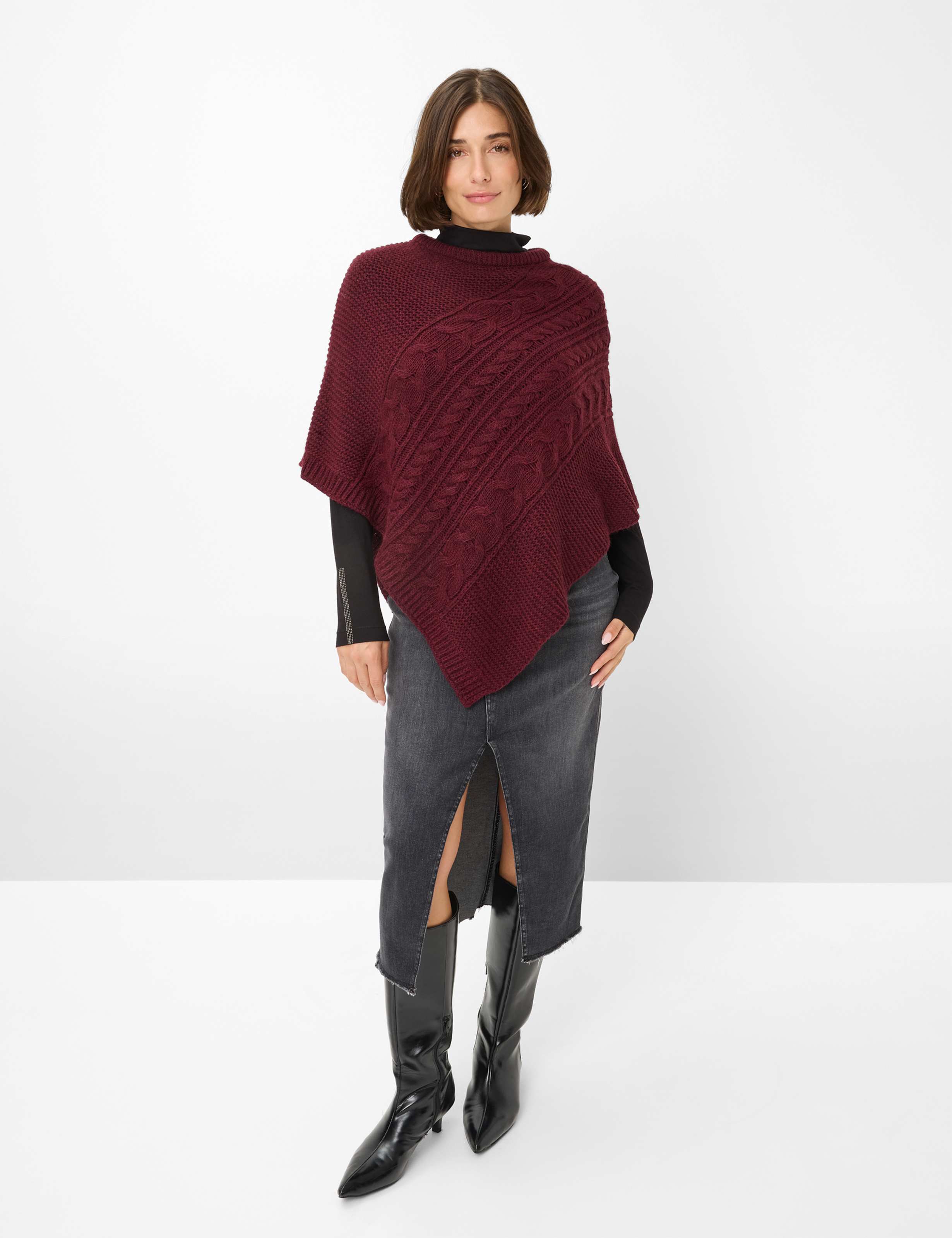 Damen Style THEA Dunkelrot  Model Outfit