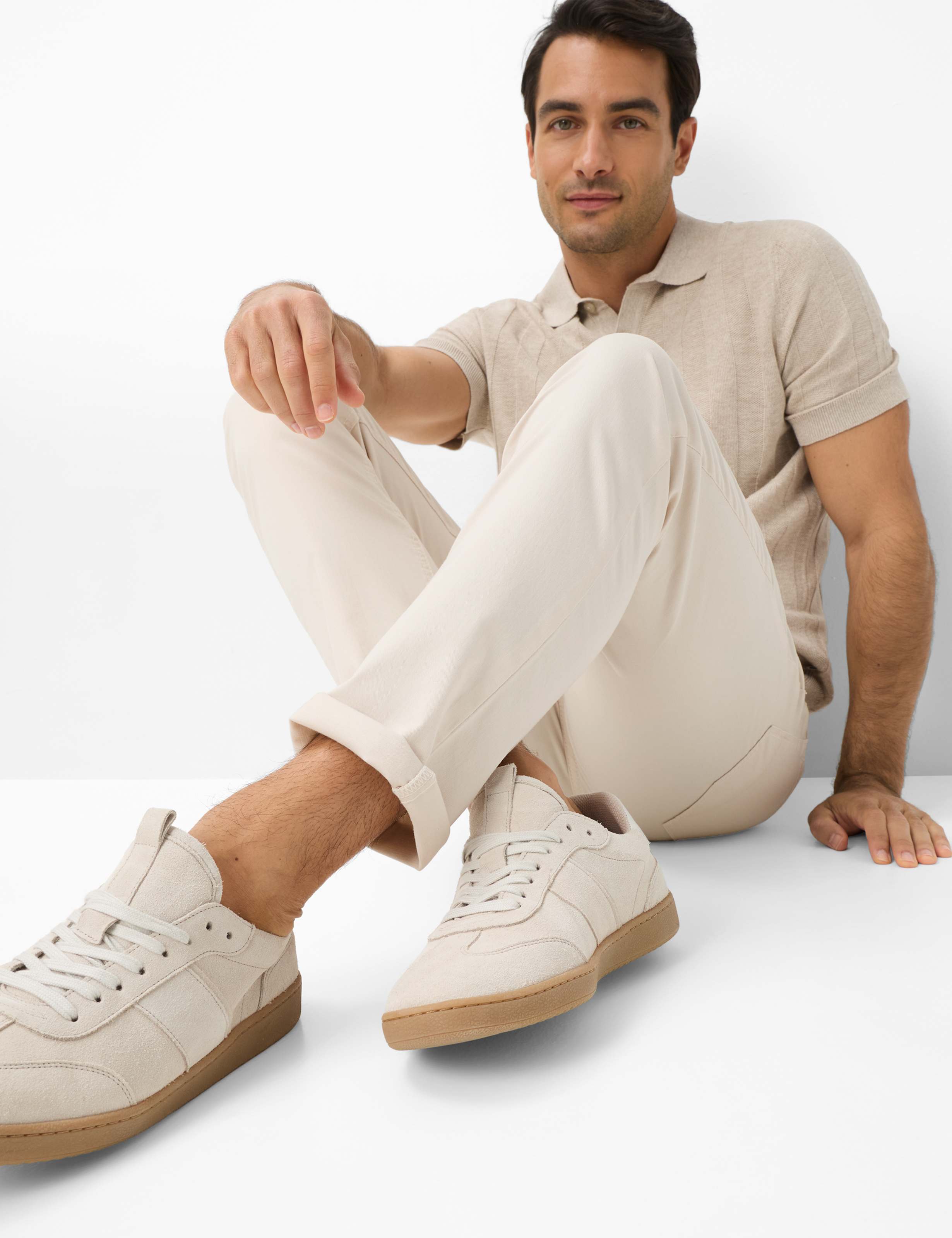 Men Style CHUCK Light Beige Modern Fit Detail 1