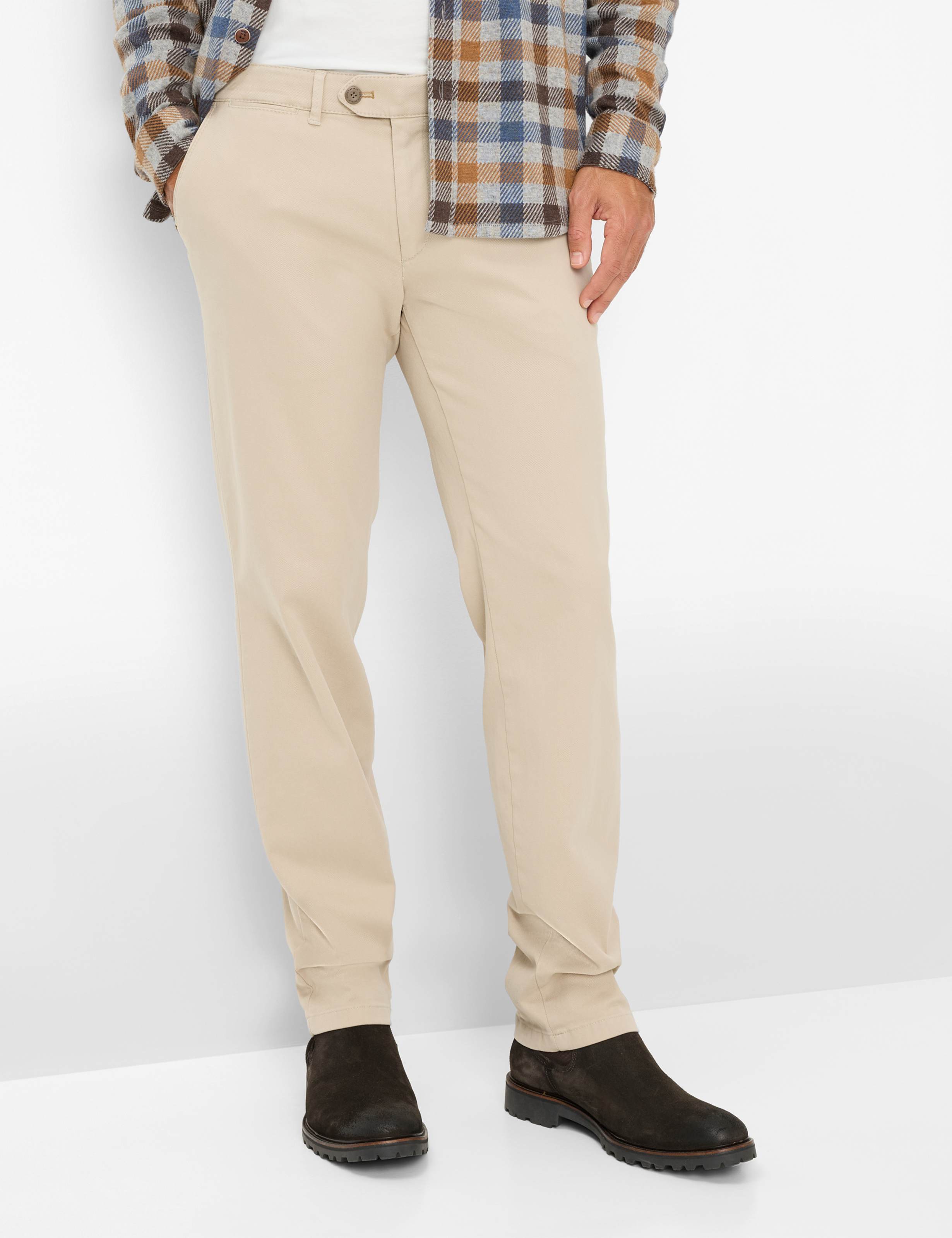 Shades of beige, Men, Style JOE, MODEL_FRONT_ISHOP