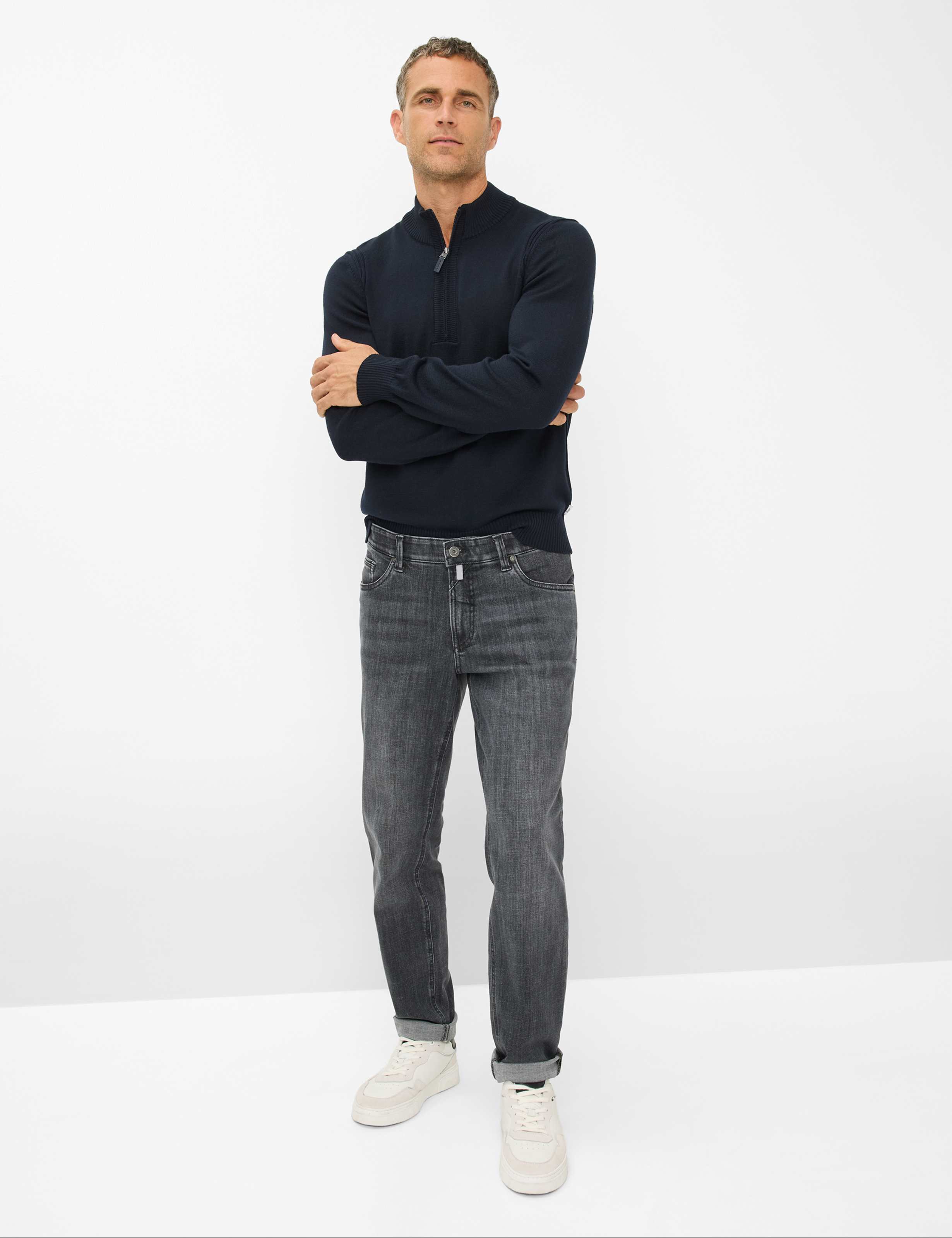 Herren Style LUKE Denim Grau Modern Fit Model Outfit