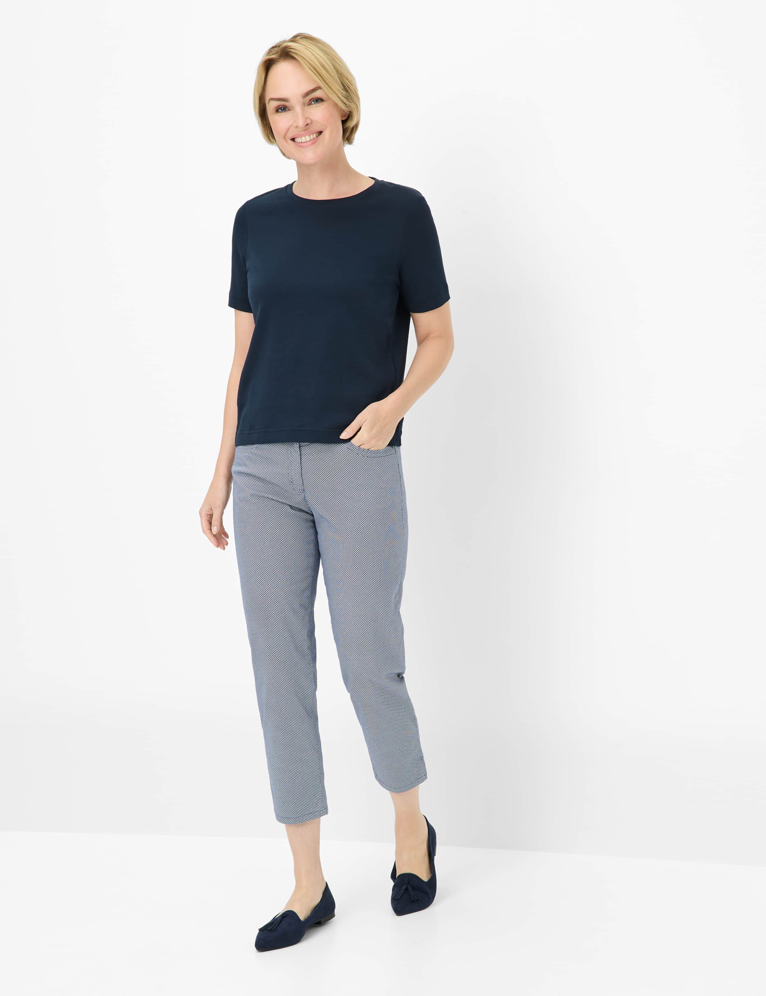 Damen Style CAREN NEW 6/8 Dunkelblau Comfort Plus Fit Model Outfit