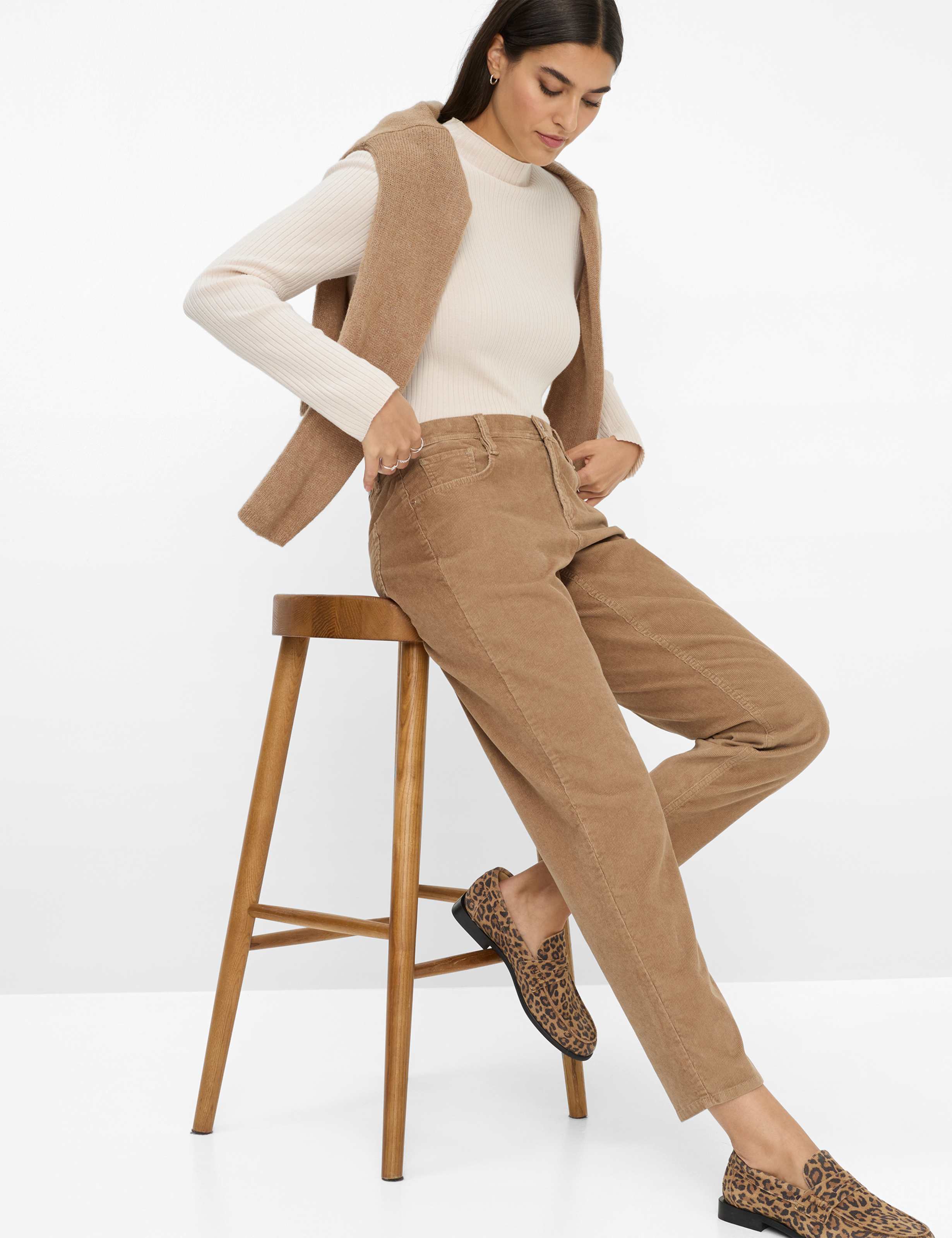 Women Style MILEY S Light Brown Relaxed Fit Detail 1