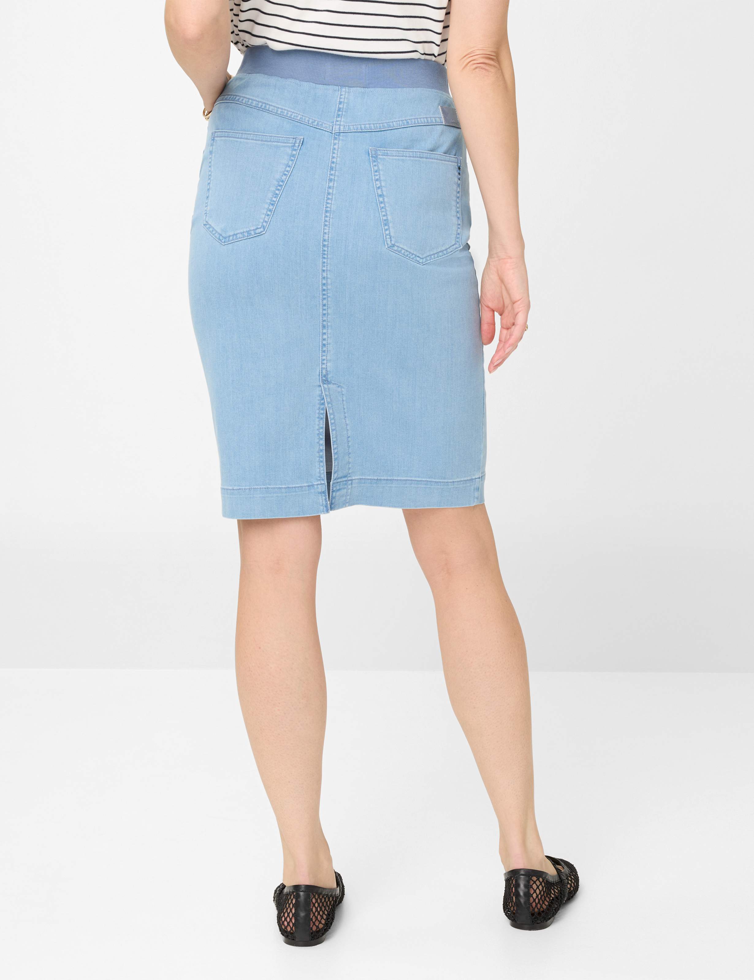 Femme Style PAMINA SKIRT Denim Bleu Slim Fit Dos mannequin