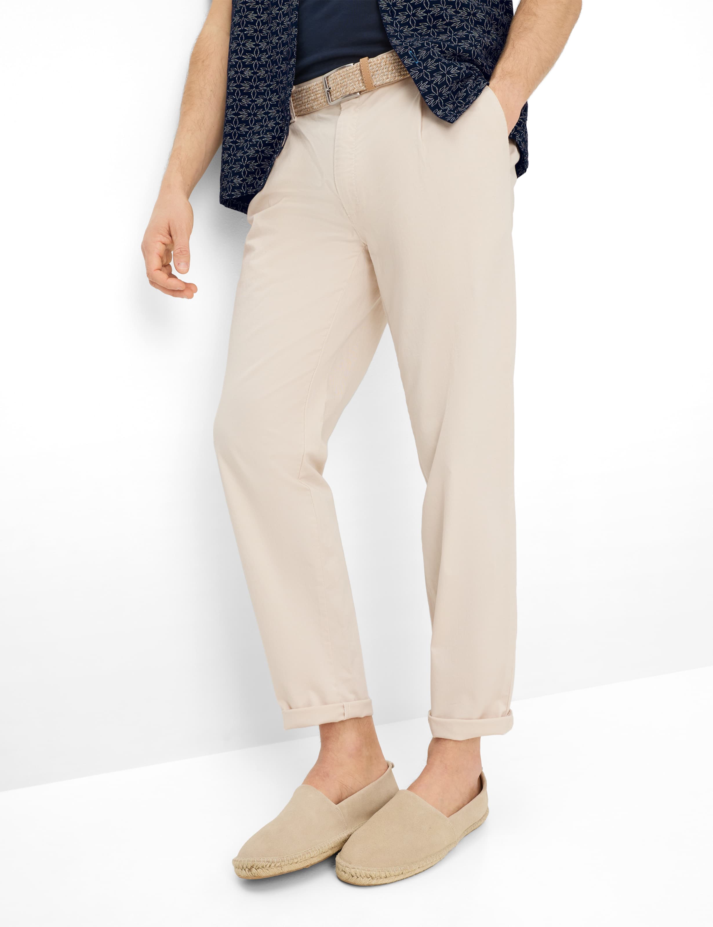 Shades of Beige, Men, Style TINO, MODEL_FRONT_ISHOP