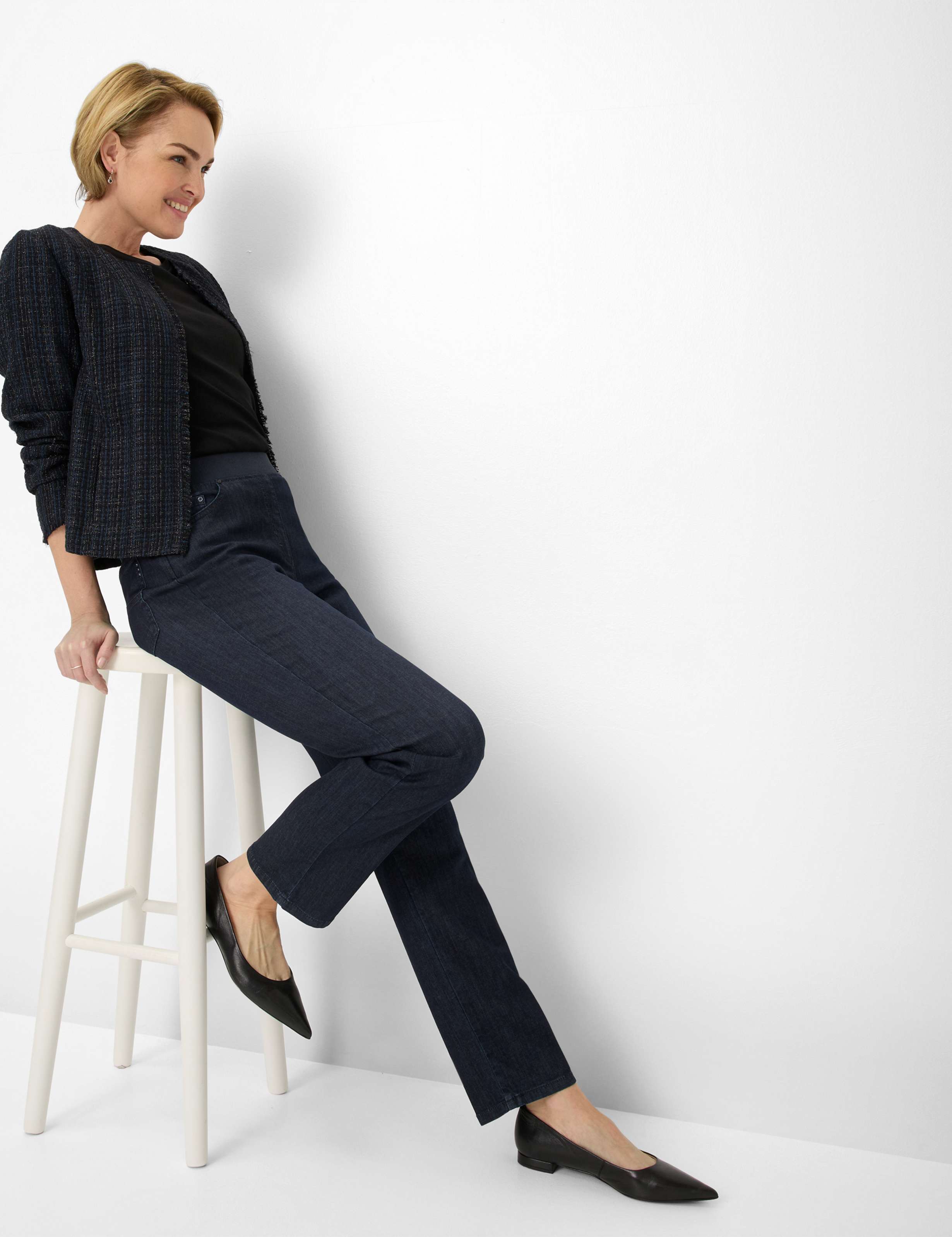 Damen Style CARINA Denim Dunkelblau Comfort Plus Fit Detail 1