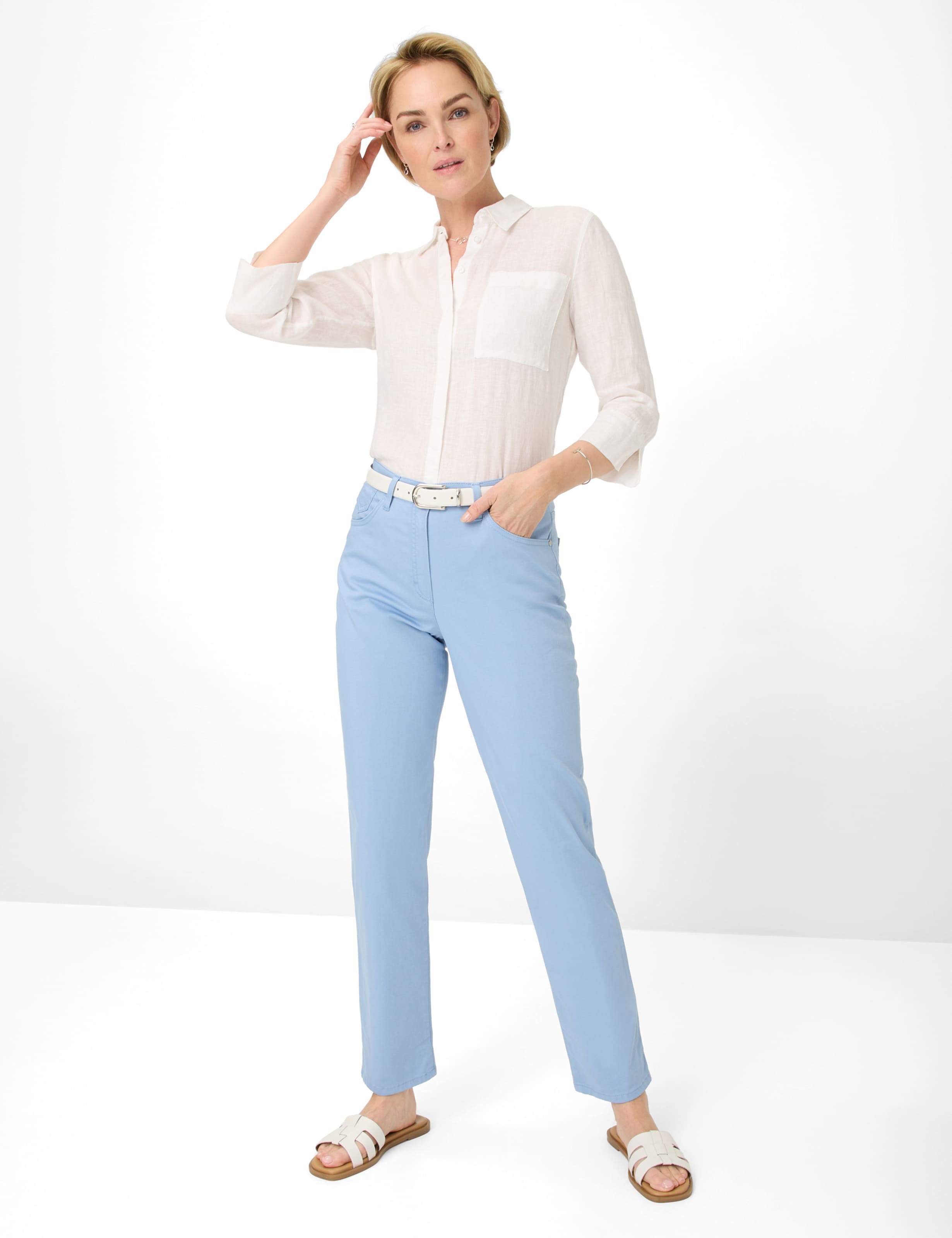 Damen Style CORRY Hellblau Comfort Plus Fit Model Outfit