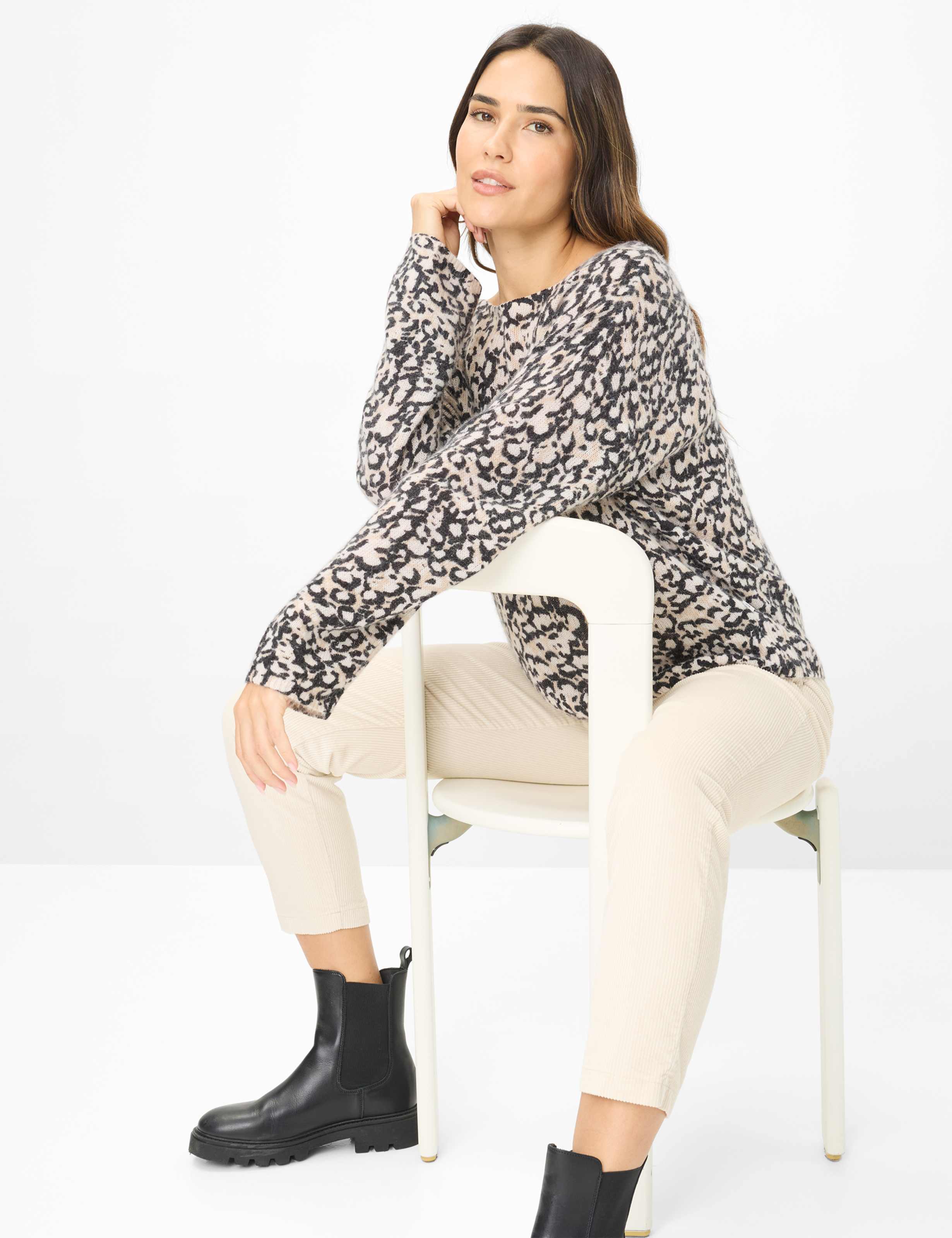 Damen Style LISA Cremeweiß  Detail 1