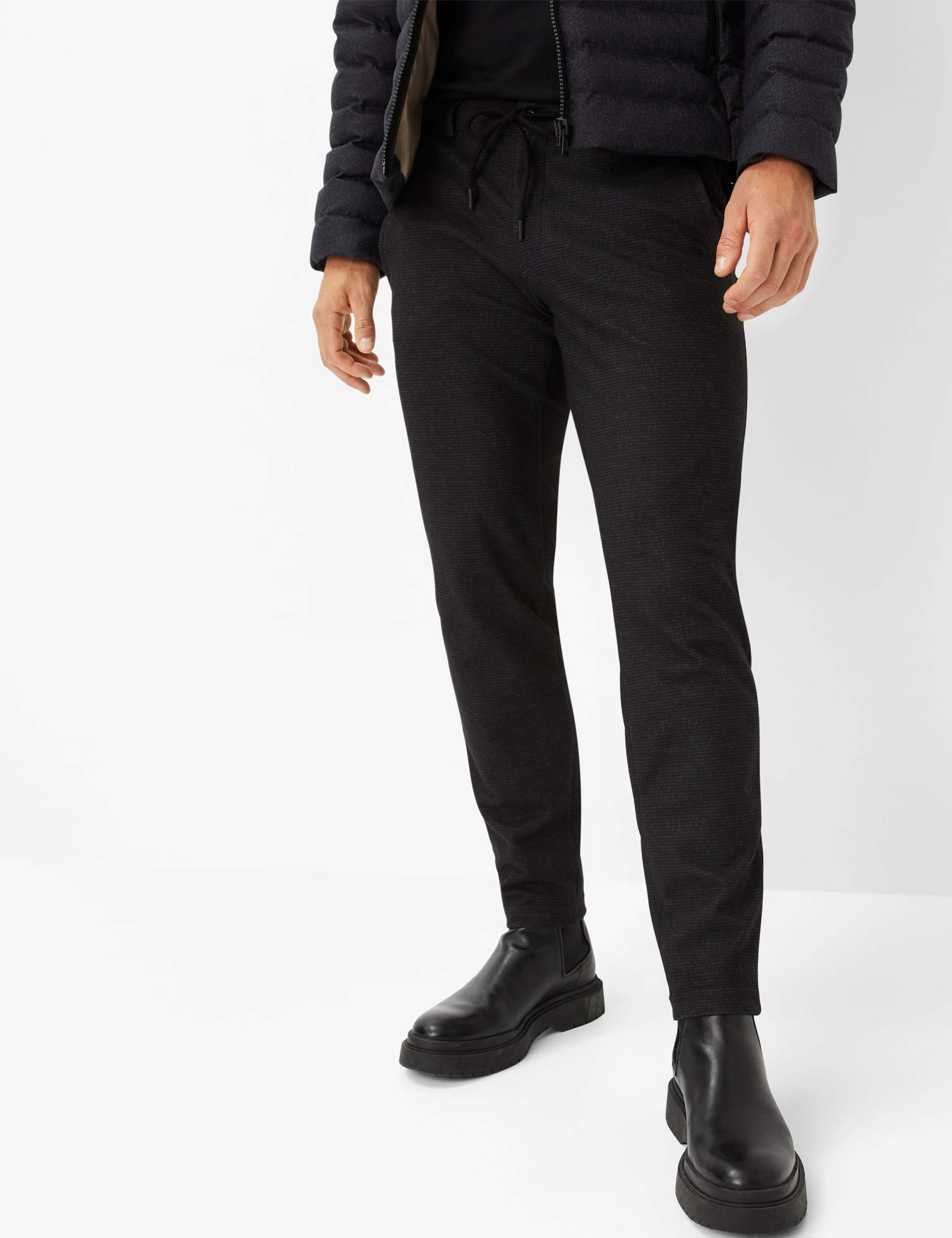 Men Style PHIL Medium Gray Modern Fit Model Front