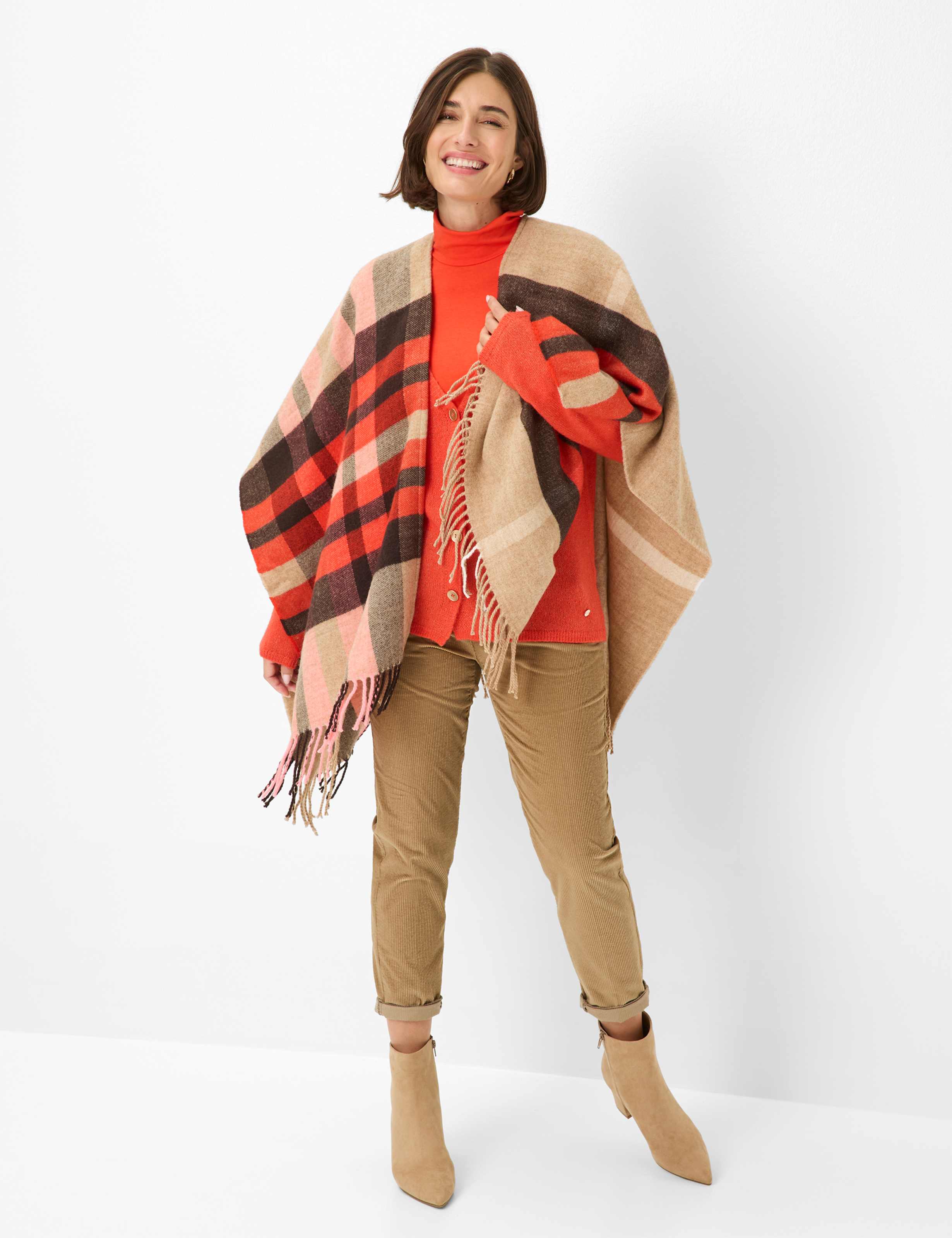 Women Style THEA Light Brown  Model Outfit