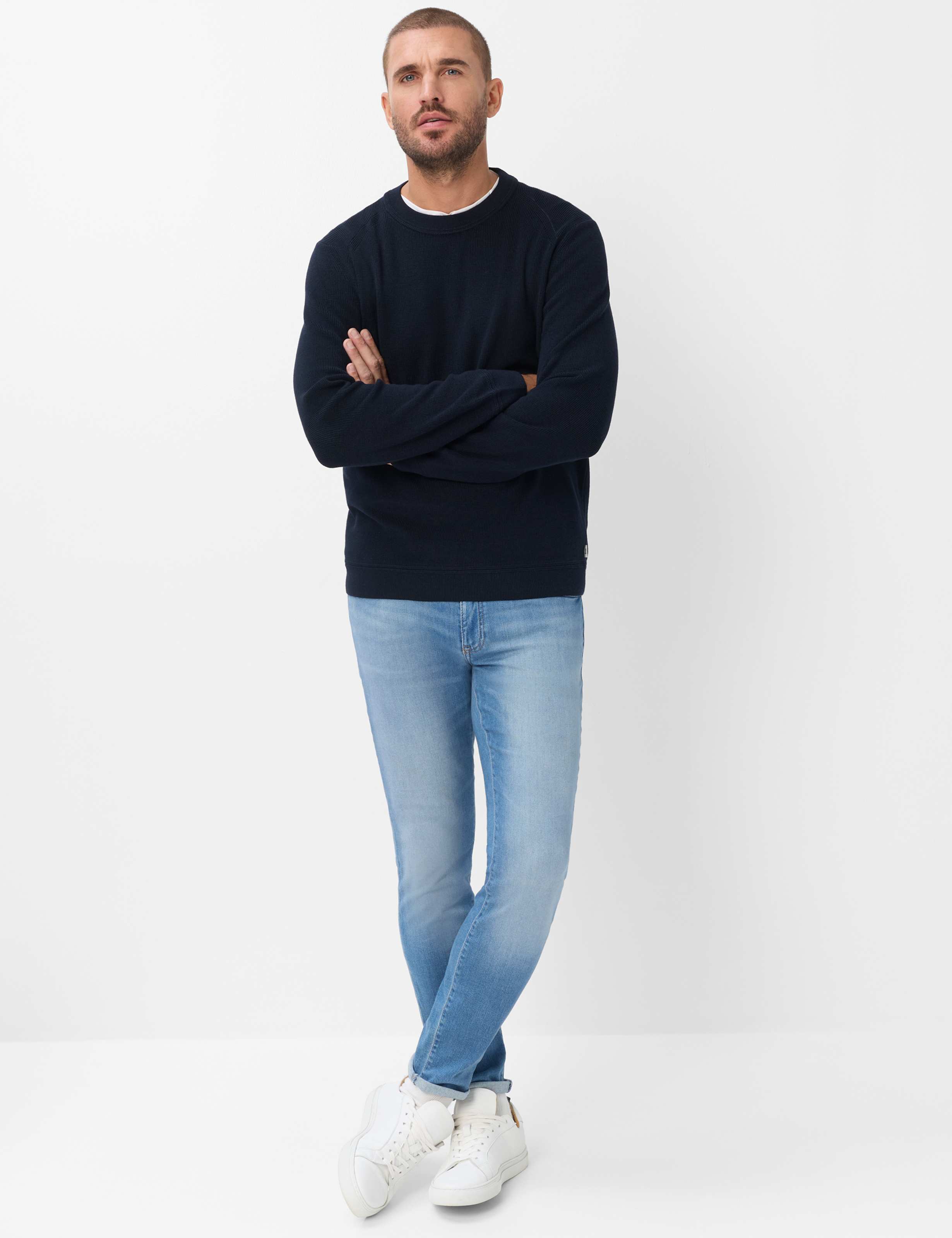 Homme Style CHRIS Denim Bleu Clair Slim Fit Tenue du mannequin