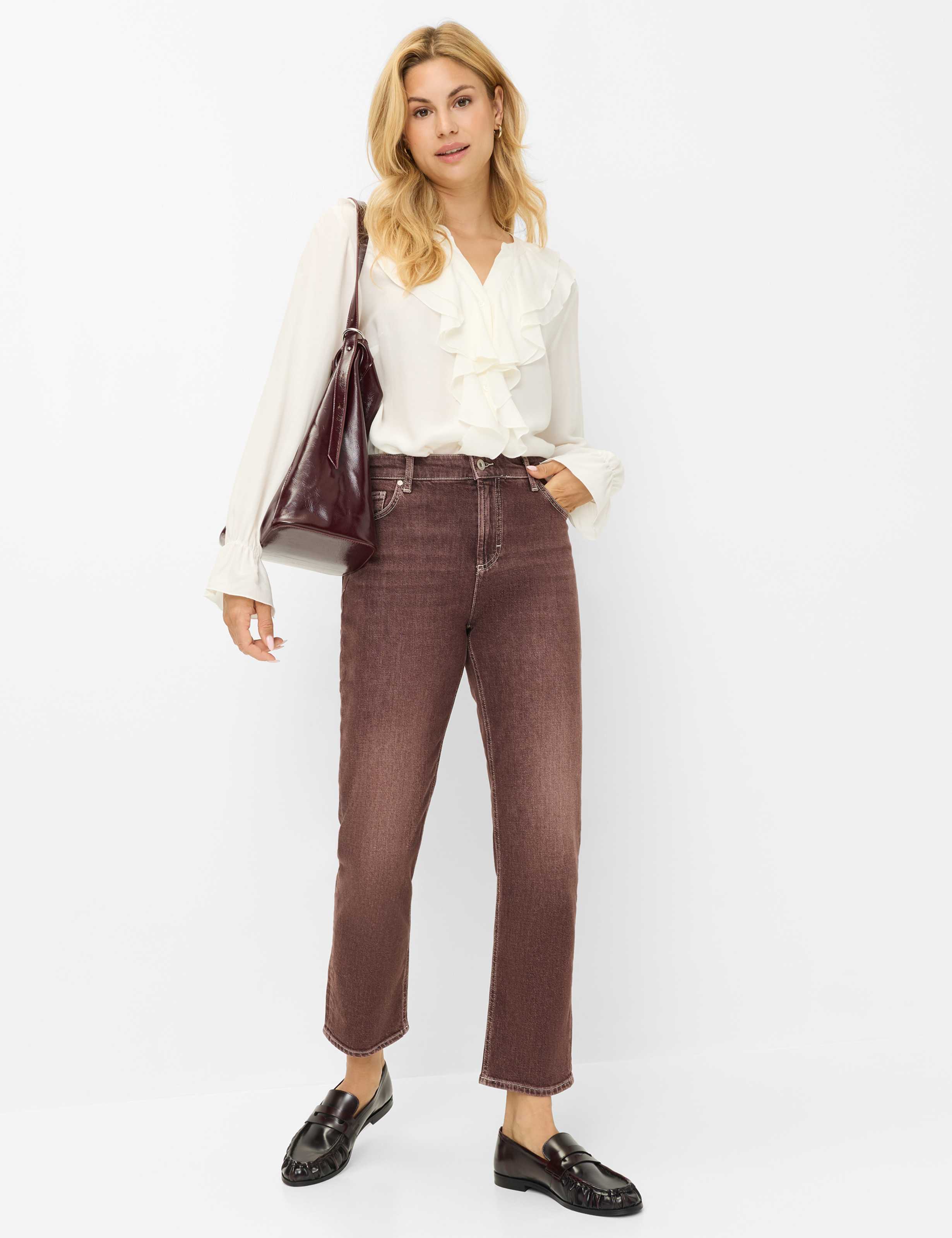 Women Style MADISON S Denim Dark Purple Straight Fit Model Outfit
