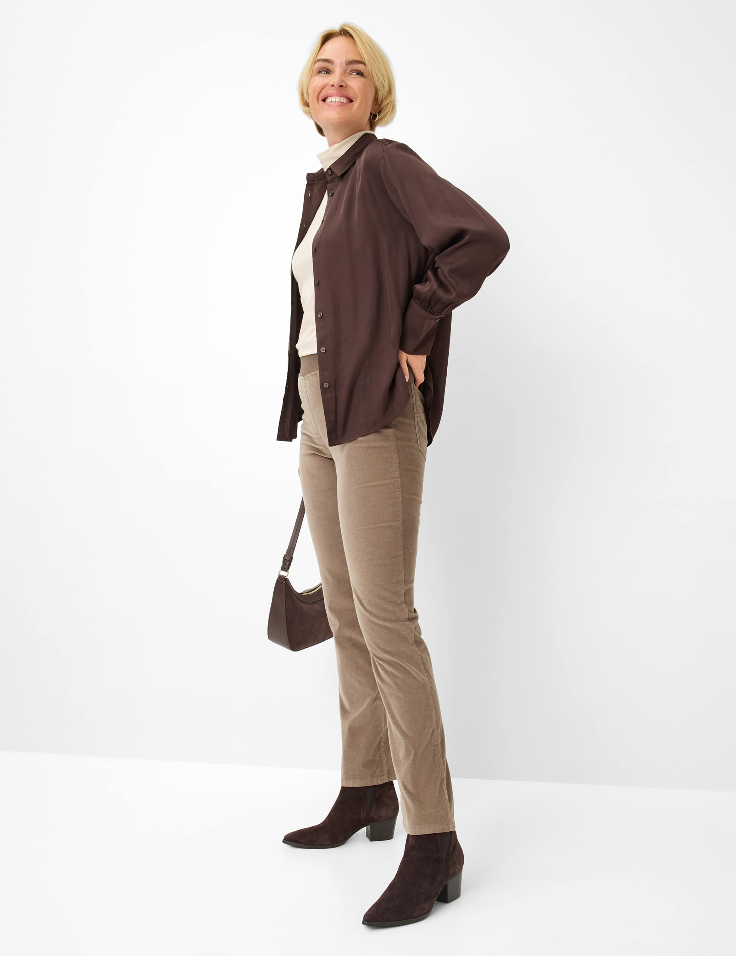 Dame Style PAMINA Lysbrun Slim Fit Model Outfit