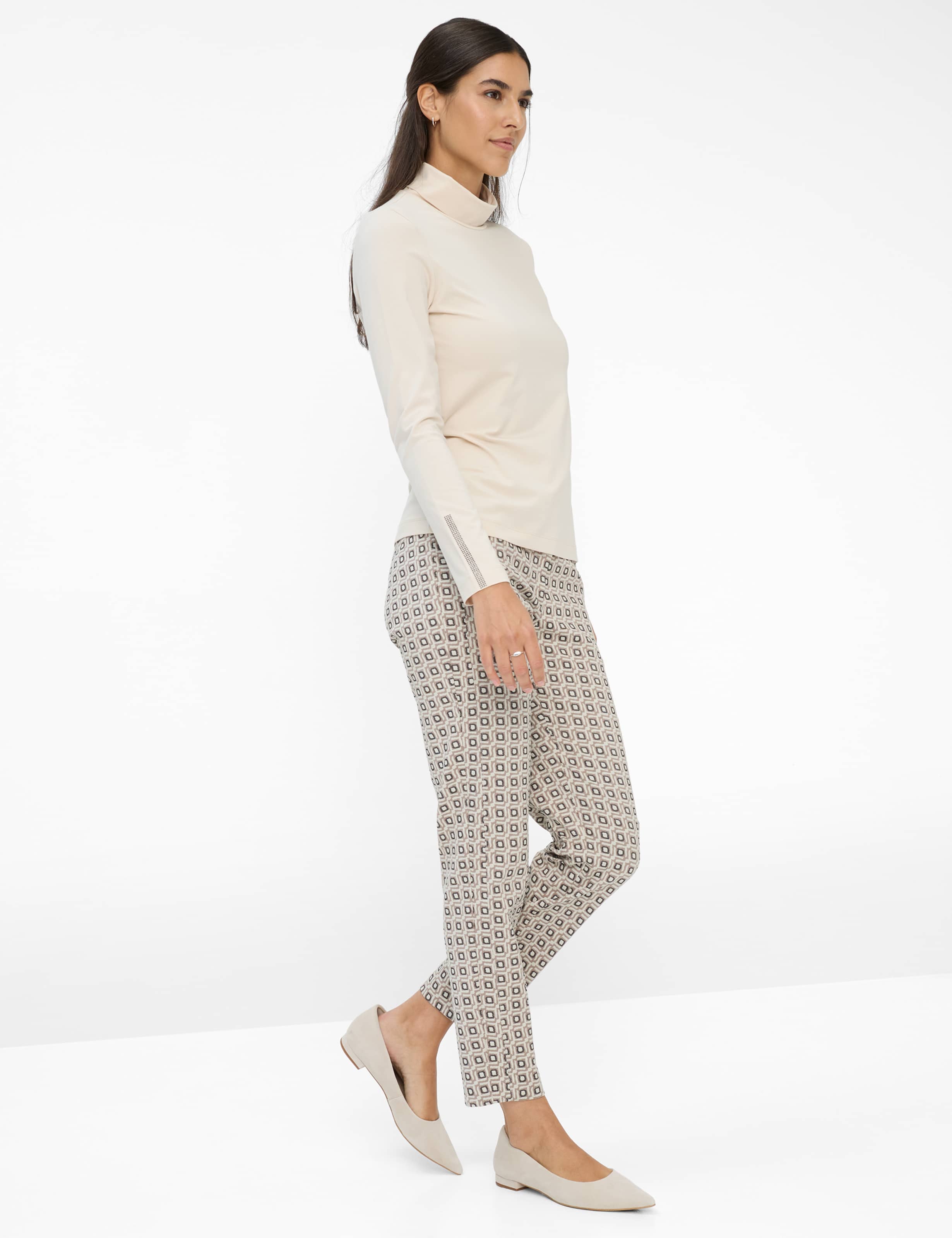 Damen Style CARINA L Cremeweiß  Model Outfit