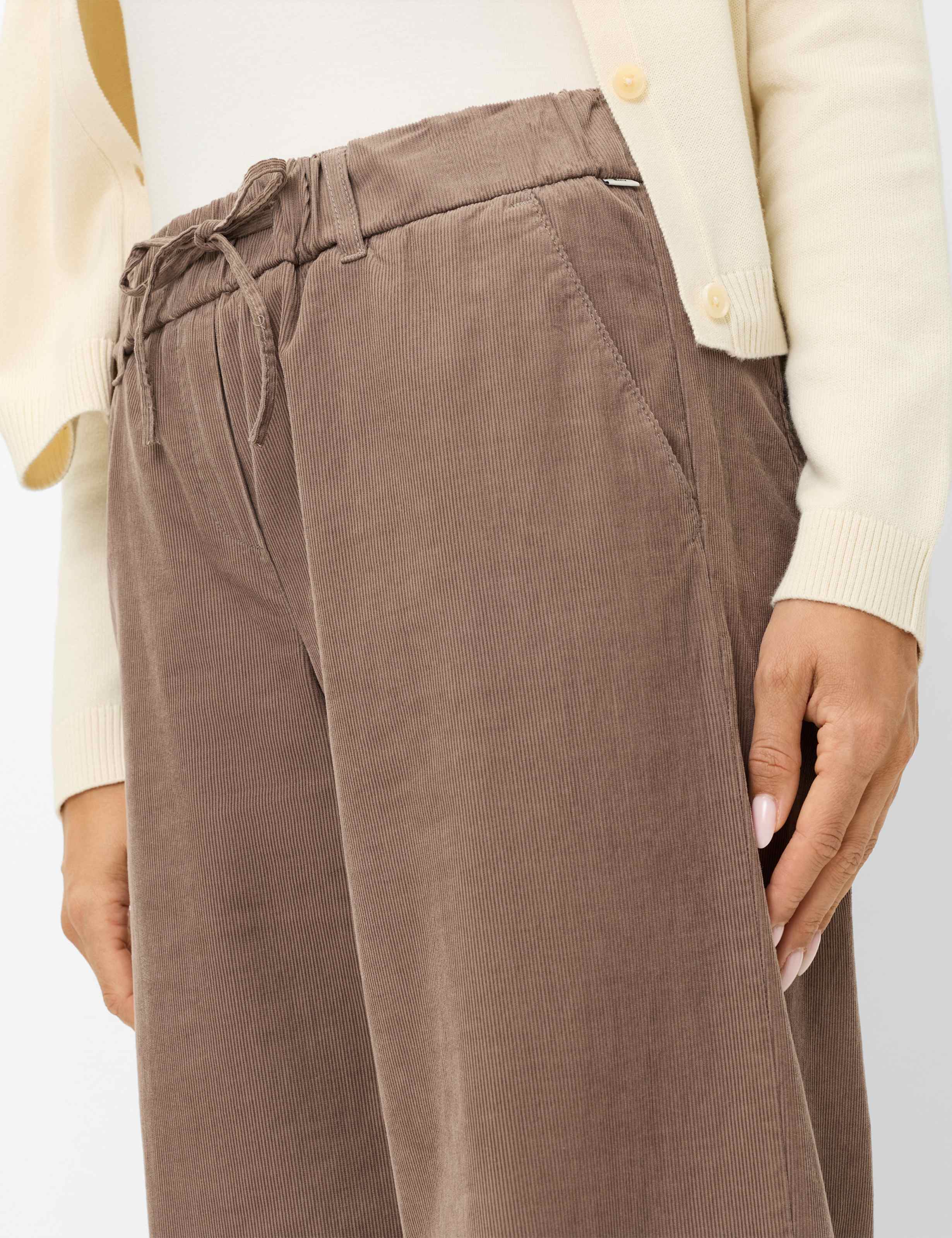 Dames Style MAINE Bruin Wide Leg Detail 2