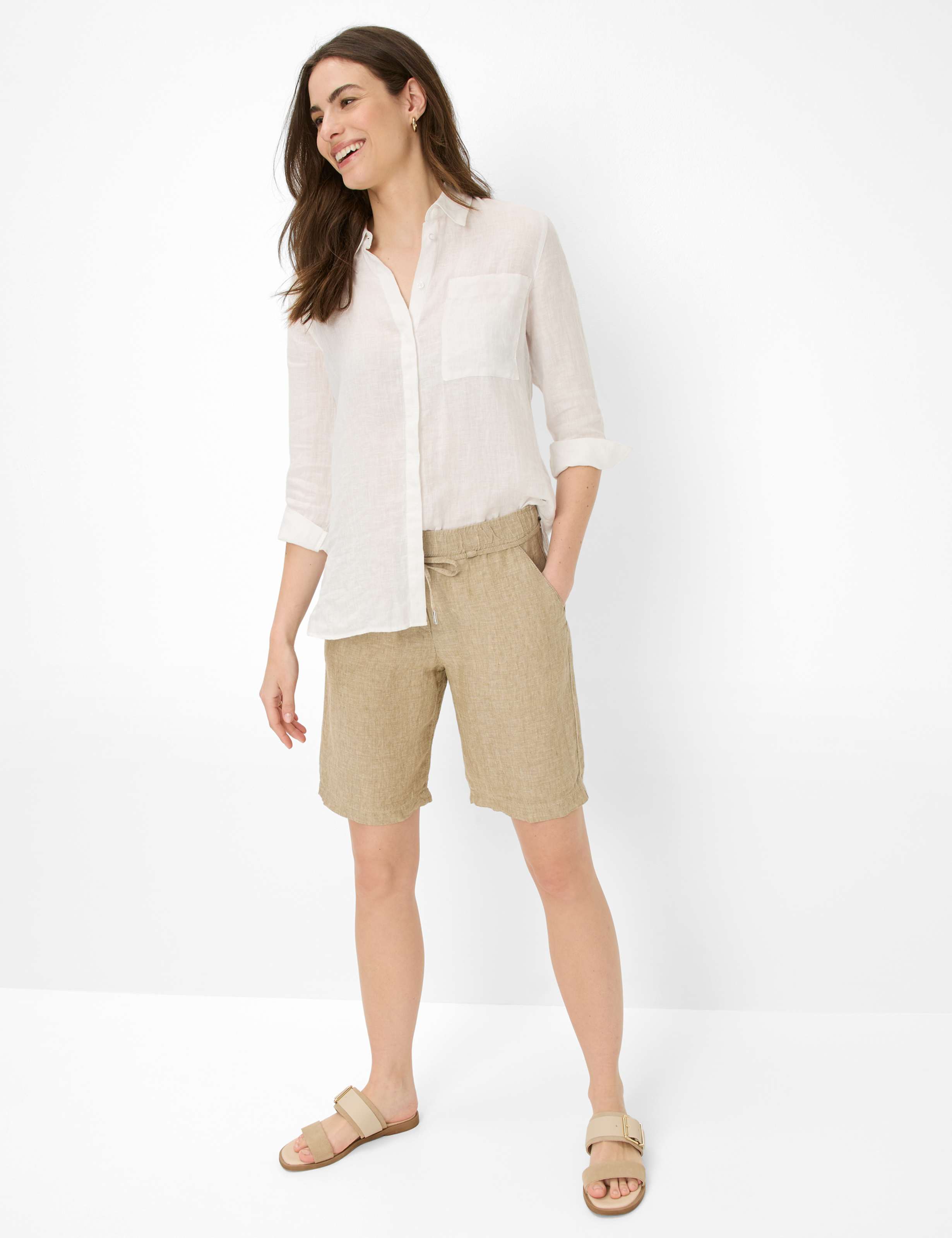 Women Style MEL B Beige Relaxed Fit Model Outfit