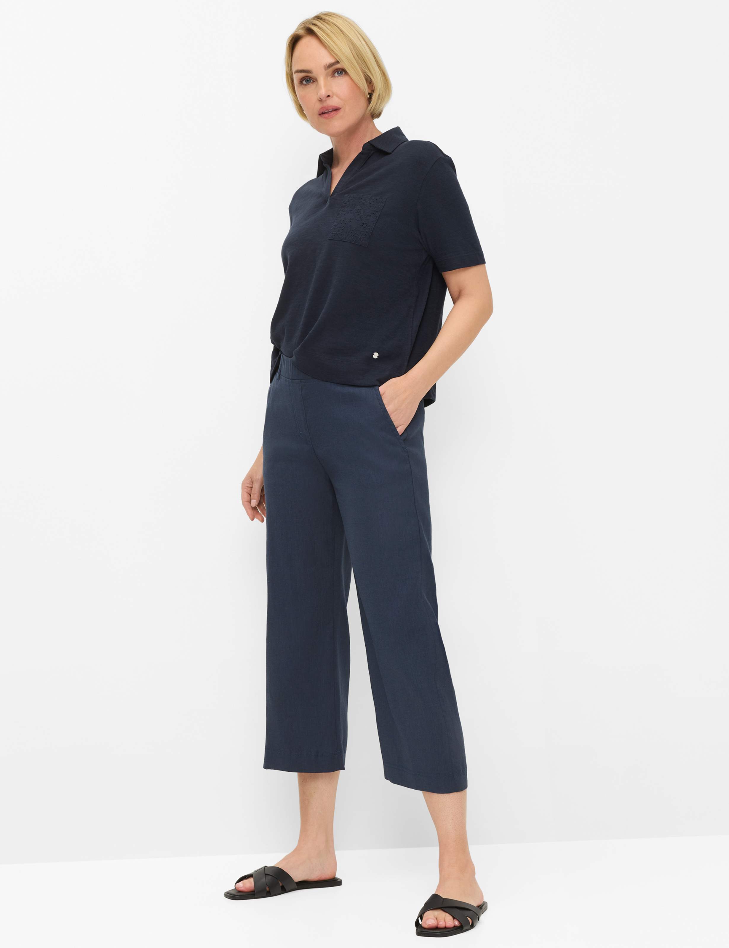 Damen Style PAM CULOTTE Dunkelblau Slim Fit Model Outfit