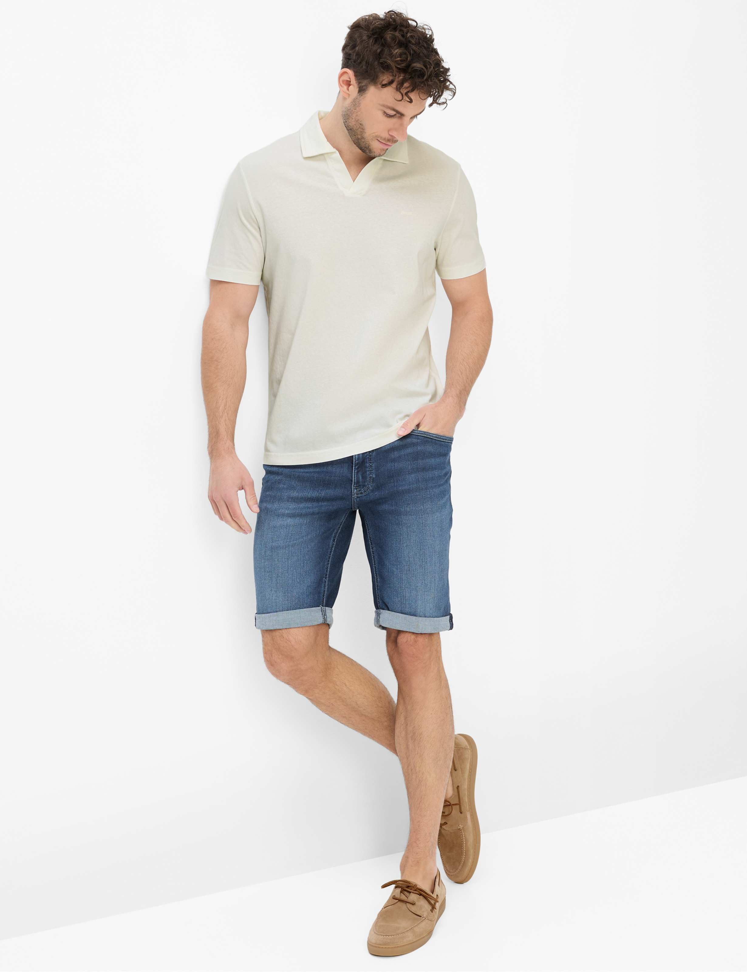 Homme Style PAZ Blanc Crème  Tenue du mannequin