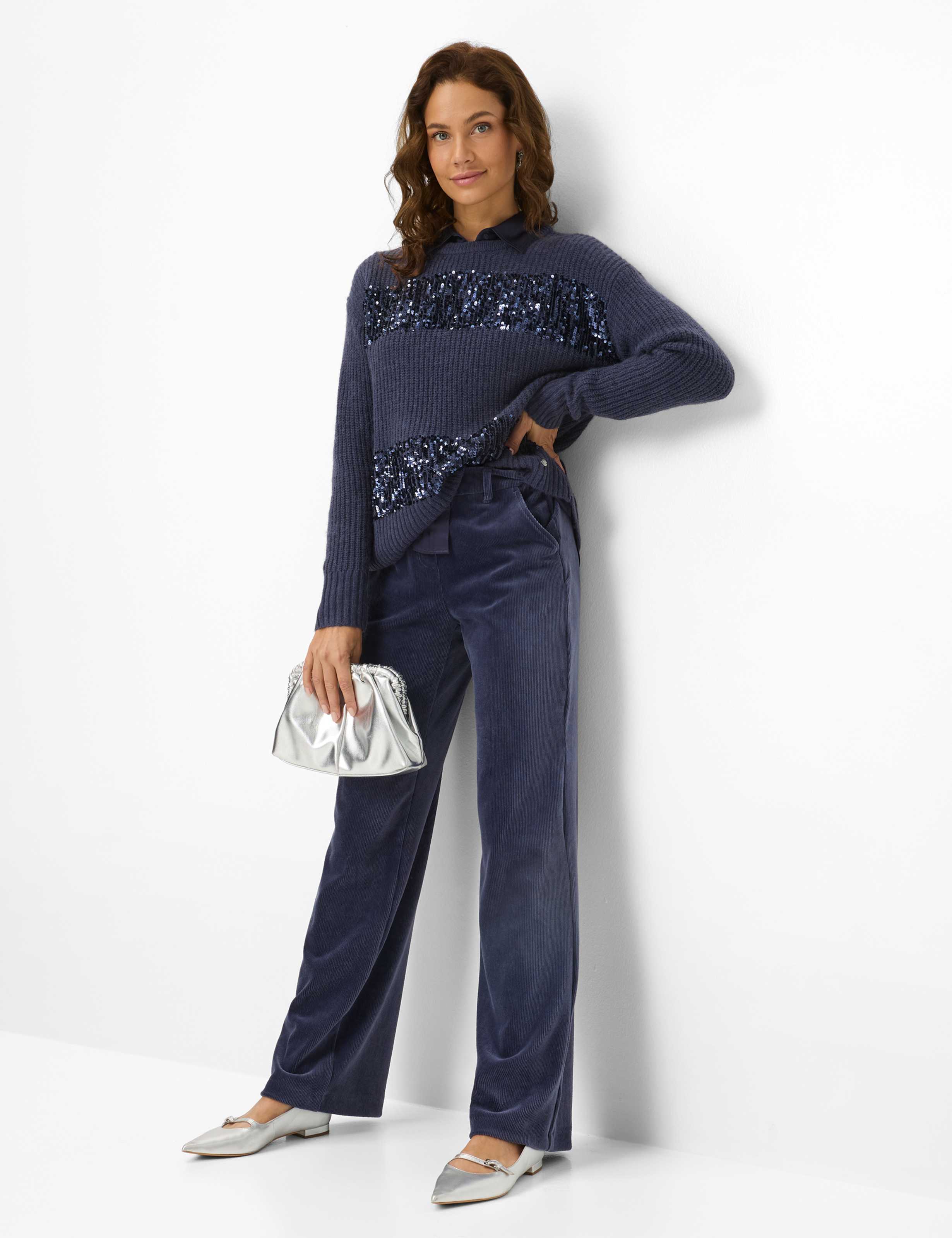 Damen Style LISA Dunkelblau  Model Outfit