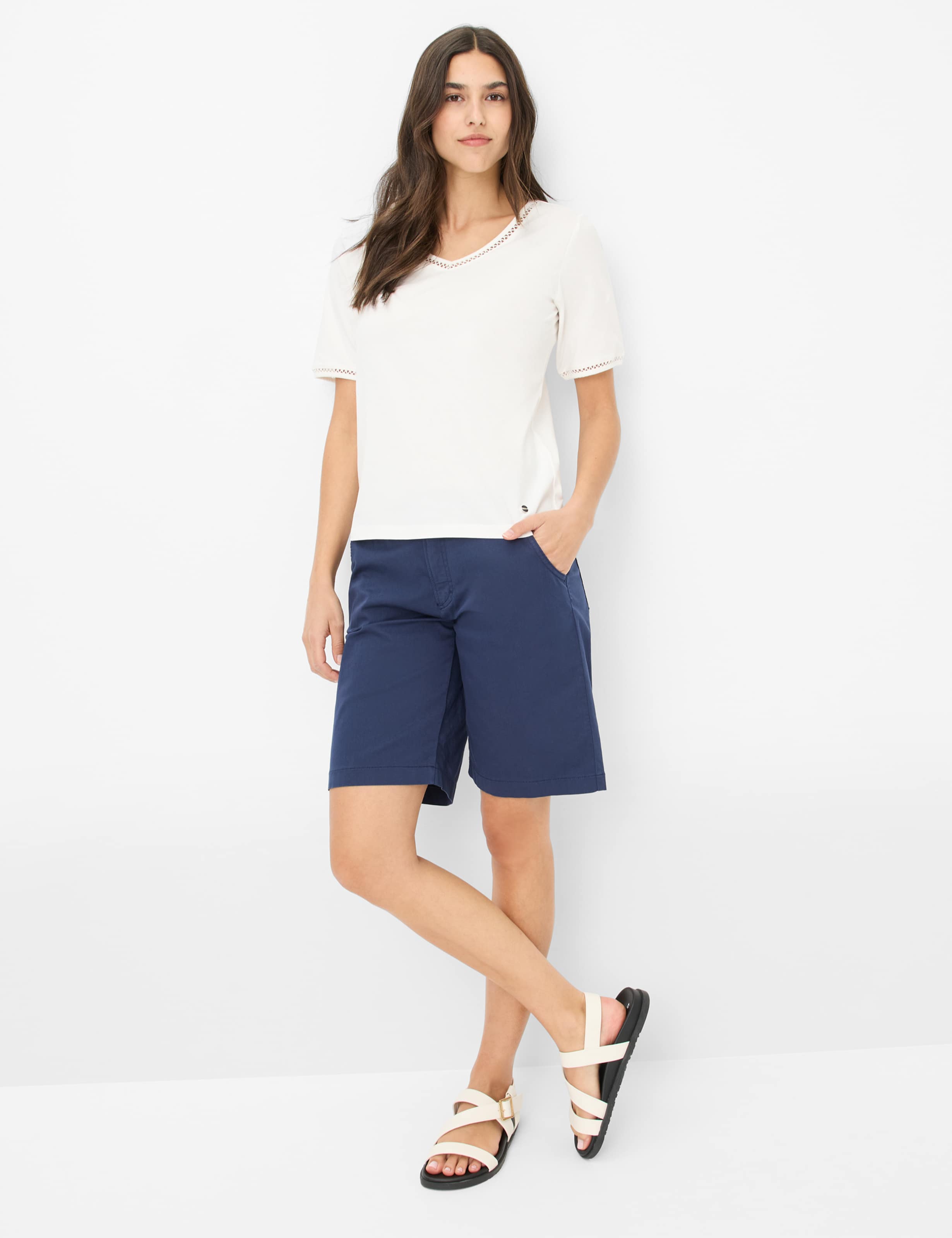 Damen Style CARINA Cremeweiß  Model Outfit
