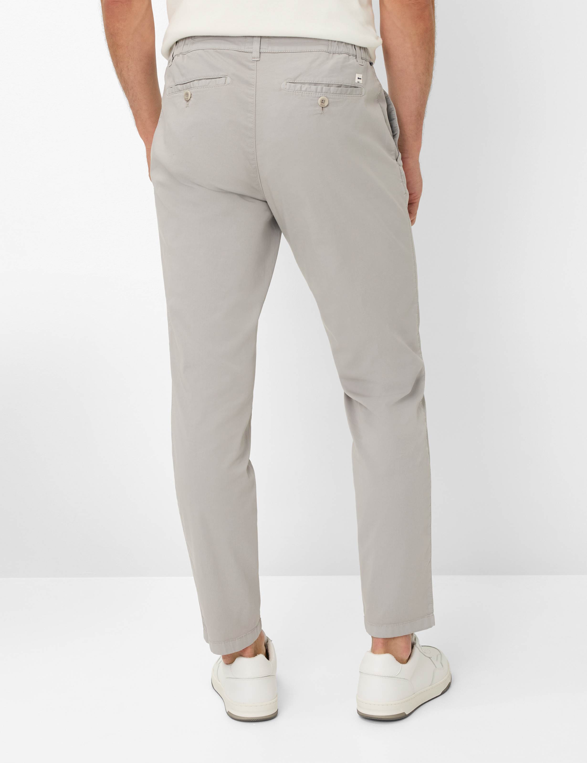 Herren Style PHIL Hellgrau Relaxed Fit Model Rueck