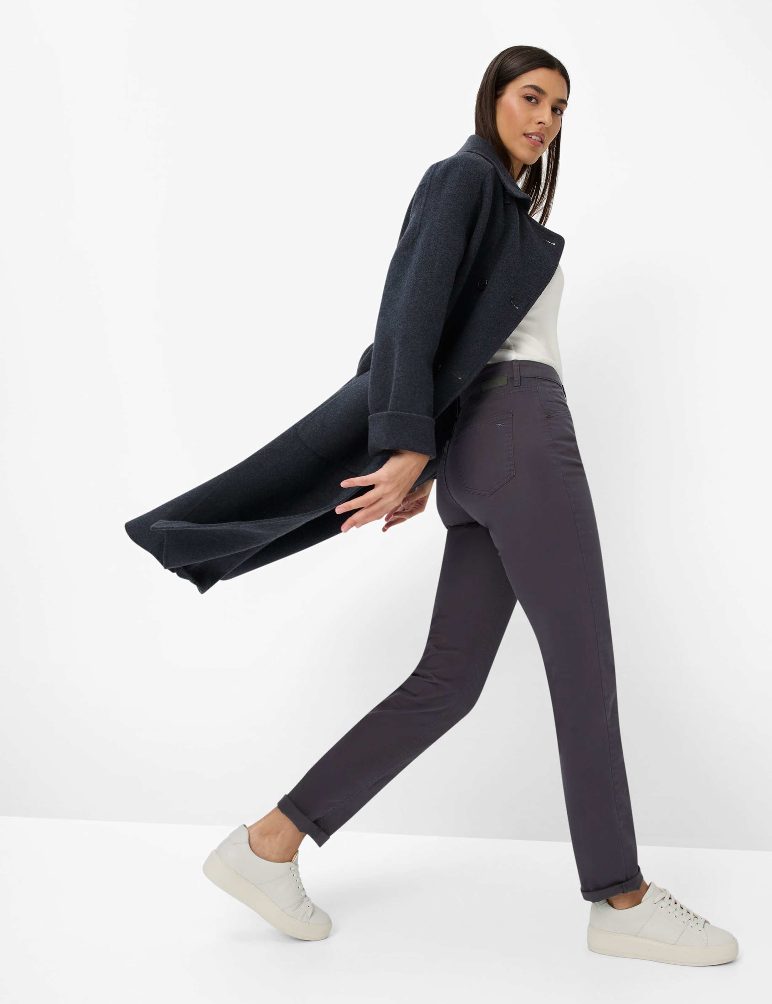 Femme Style CAROLA Gris Moyen  Détail 1