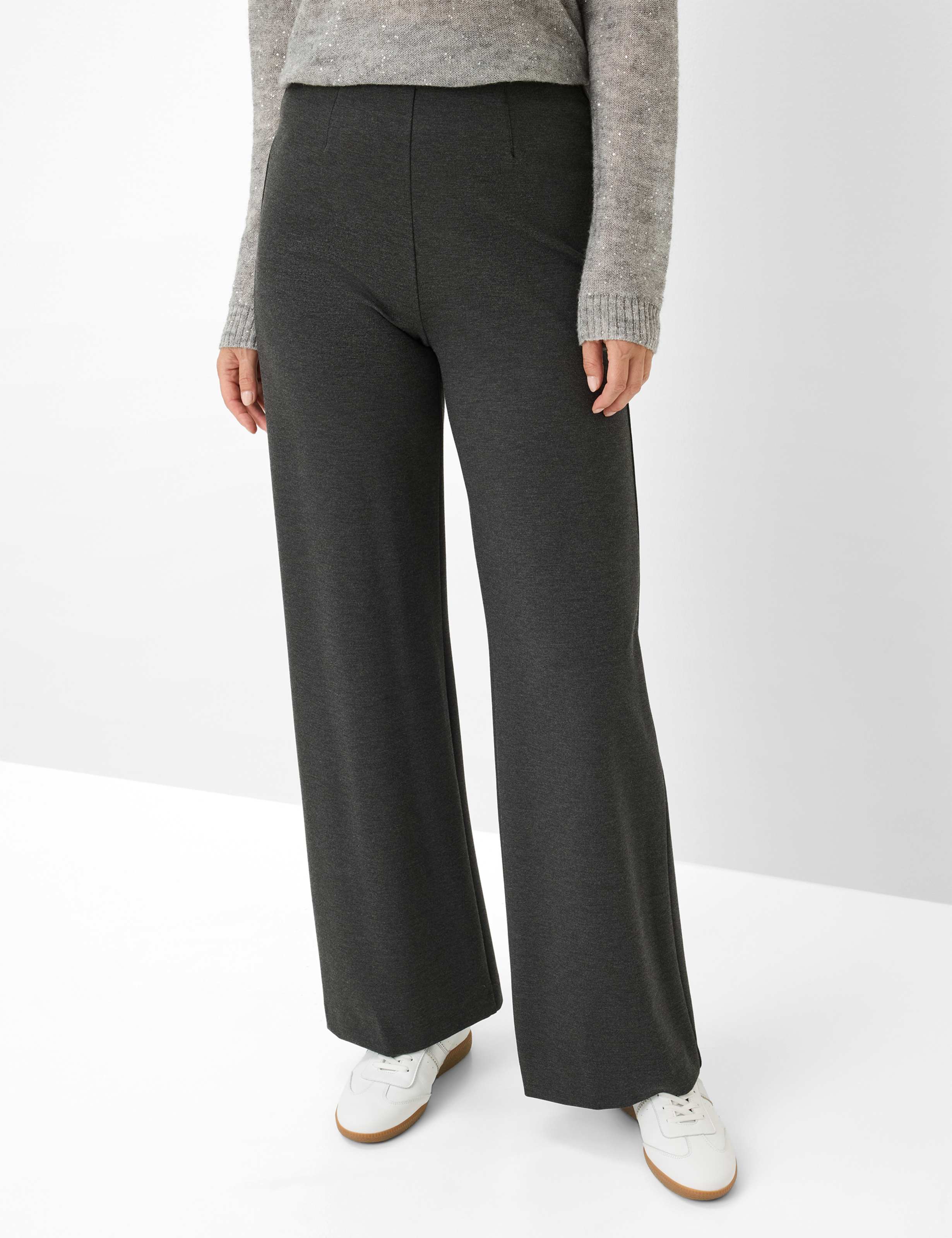 Grautöne, Damen, Style LILLYTH FLARED, MODEL_FRONT_ISHOP
