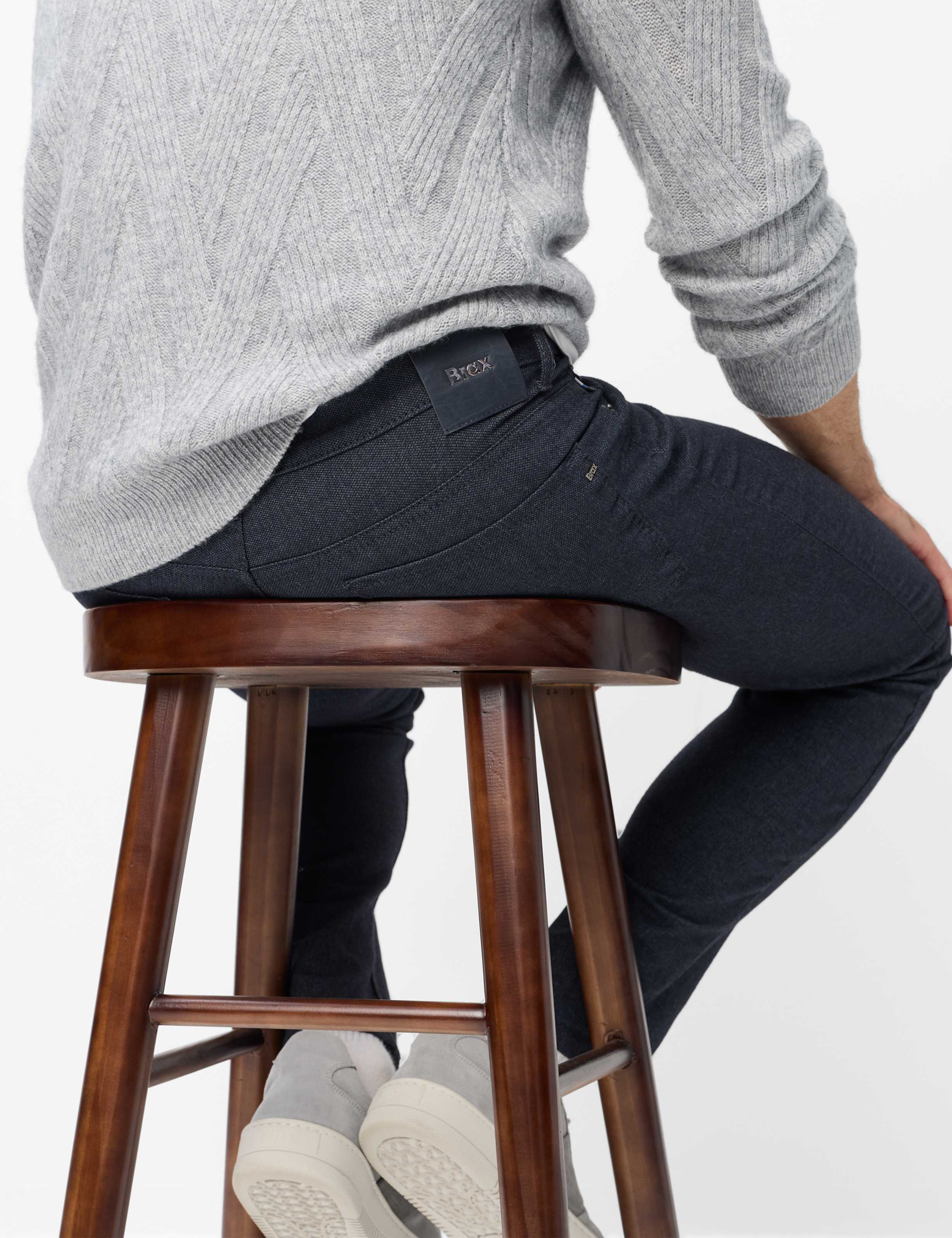 Herren Style CHUCK Dunkelblau Modern Fit Detail 1