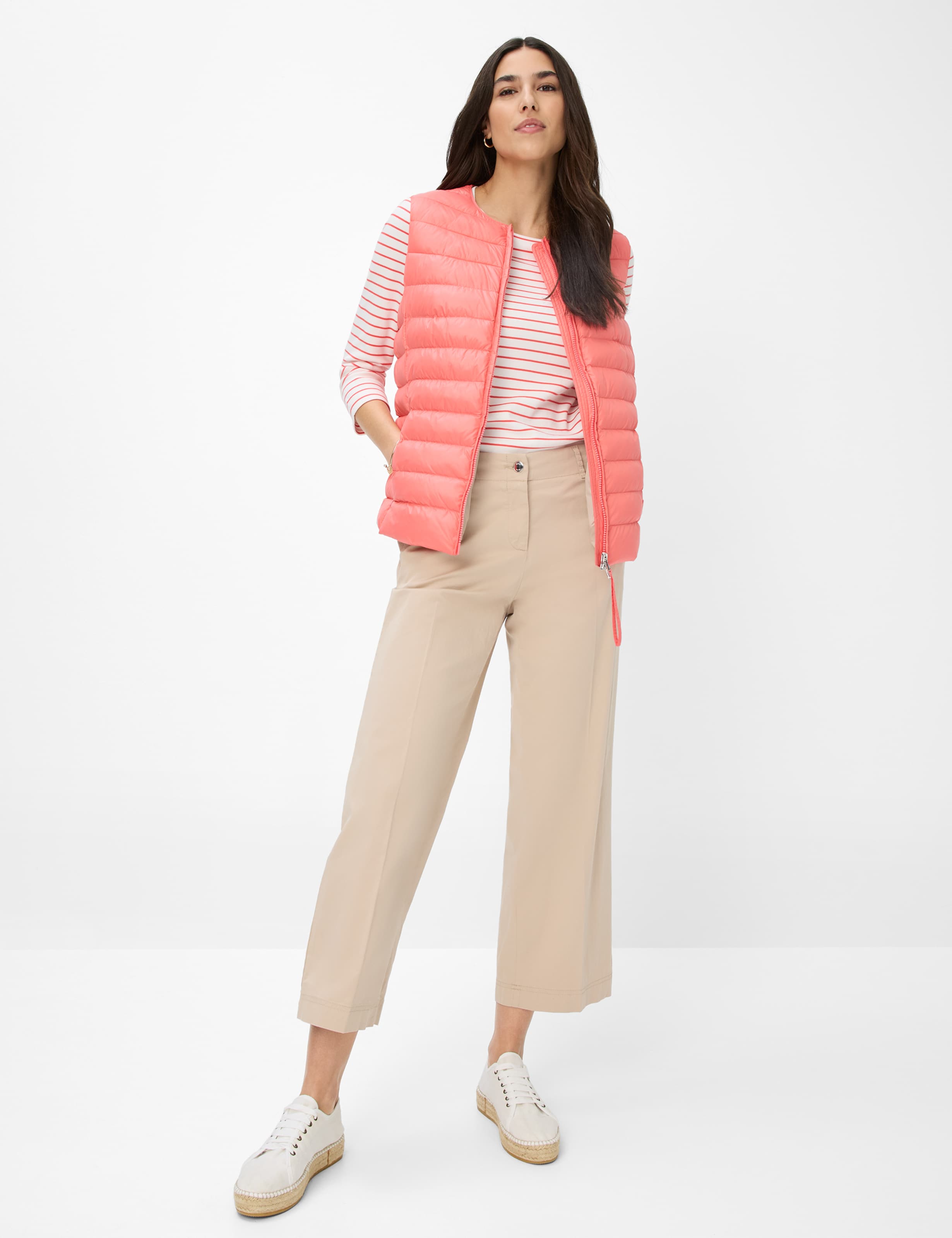 Damen Style CIRA Hellrot  Model Outfit