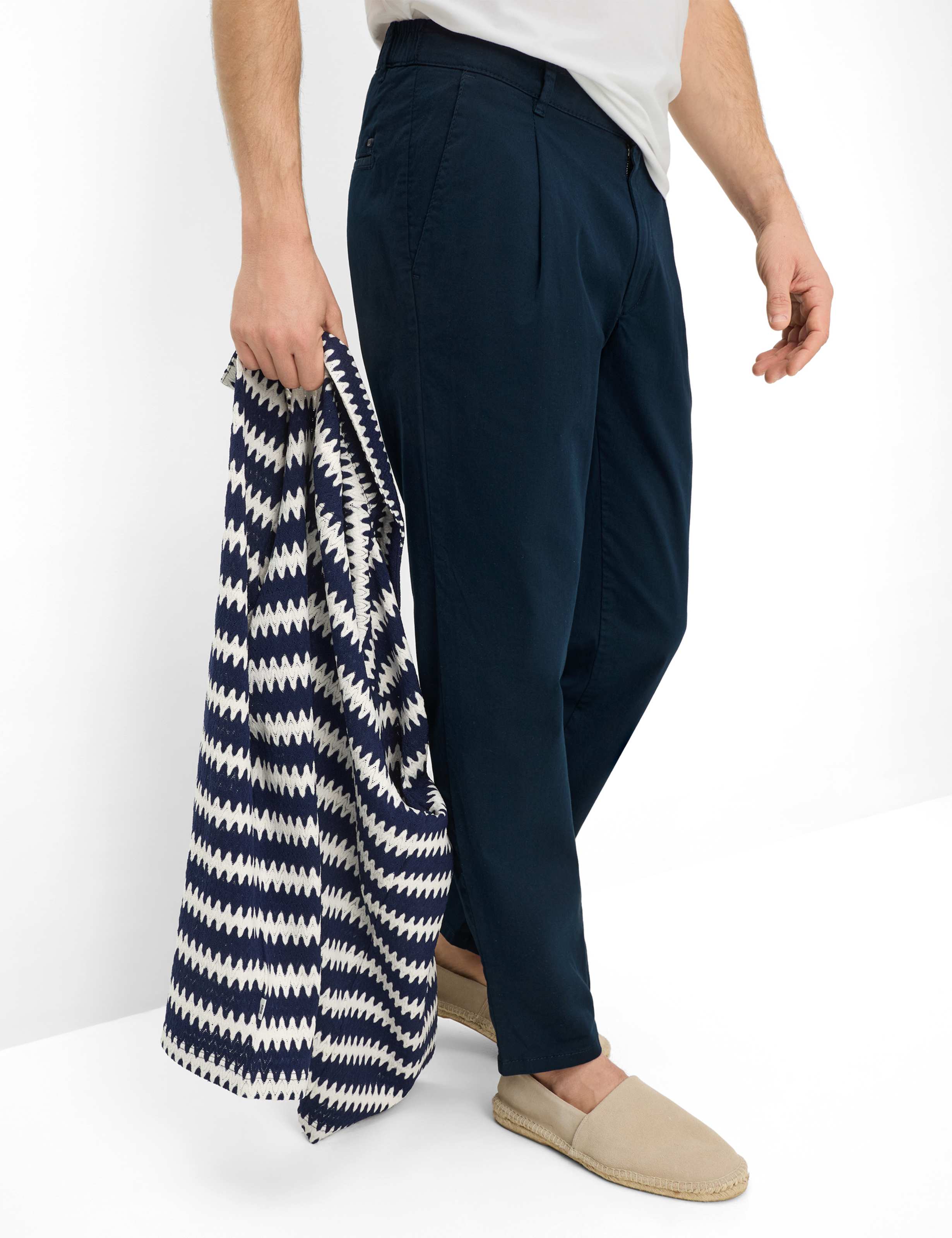 Homme Style TINO Bleu Foncé Tapered Fit Détail 1