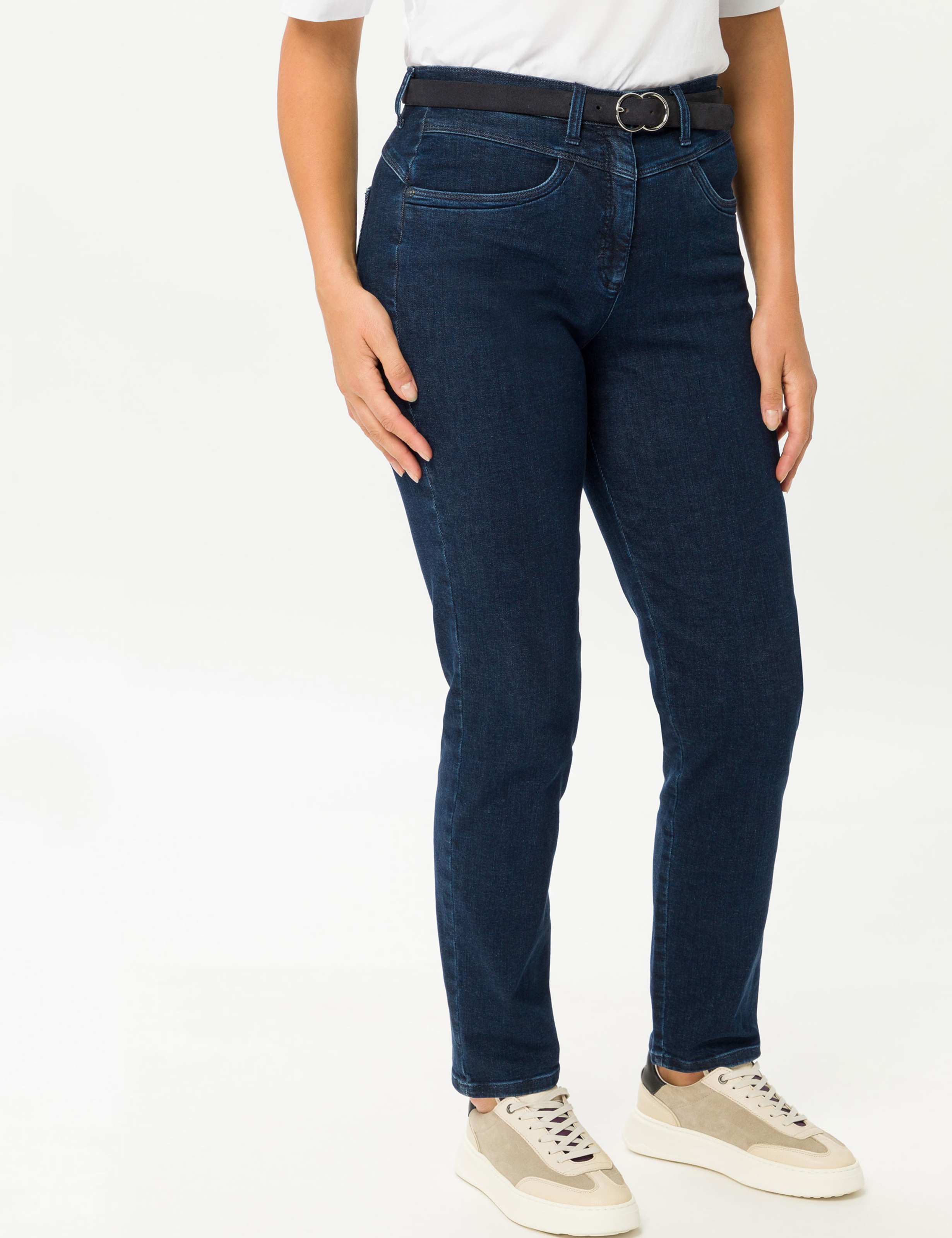 Femme Style CAREN NEW Denim Bleu Foncé Comfort Plus Fit Dos mannequin