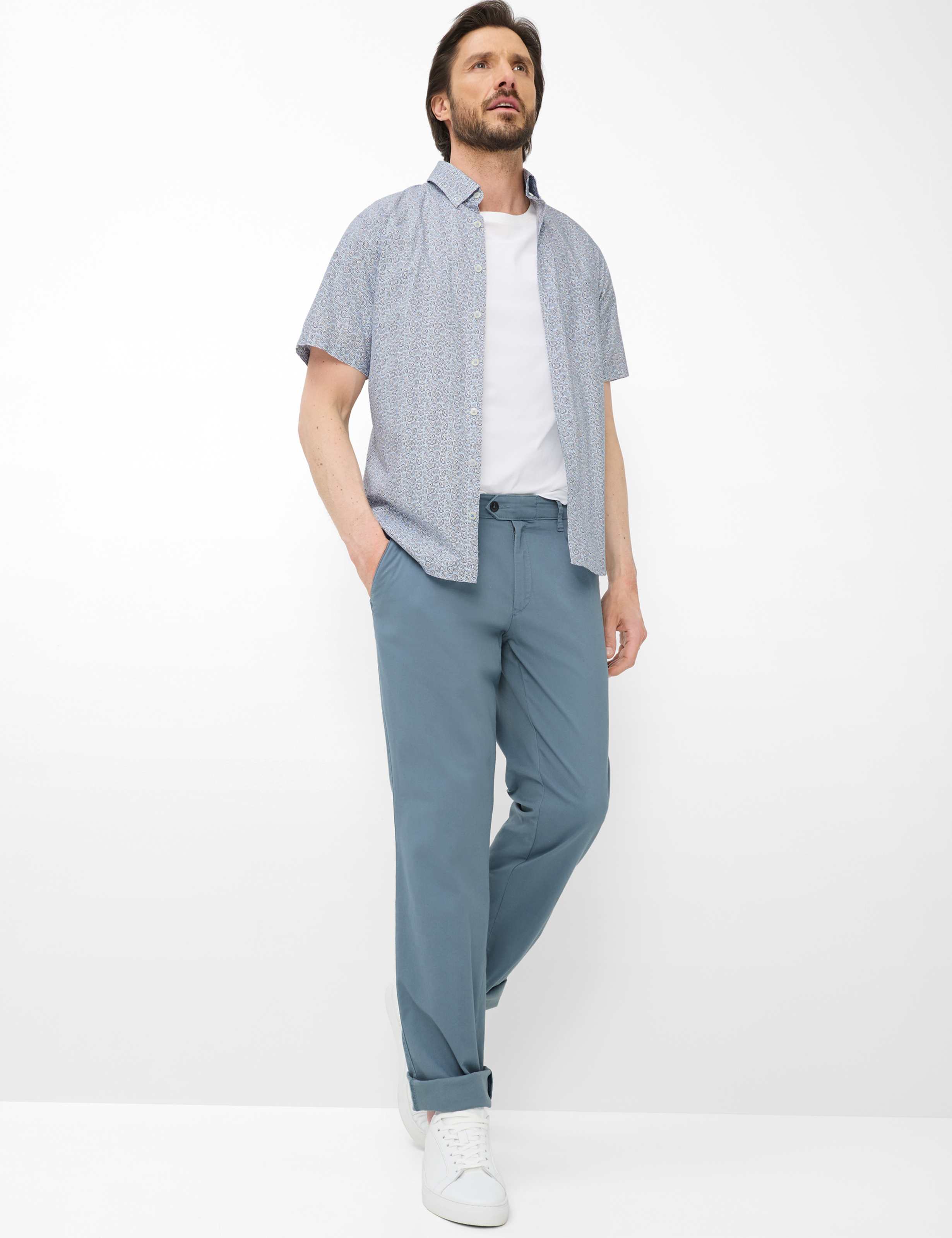 Homme Style LUIS Bleu Regular Fit Tenue du mannequin