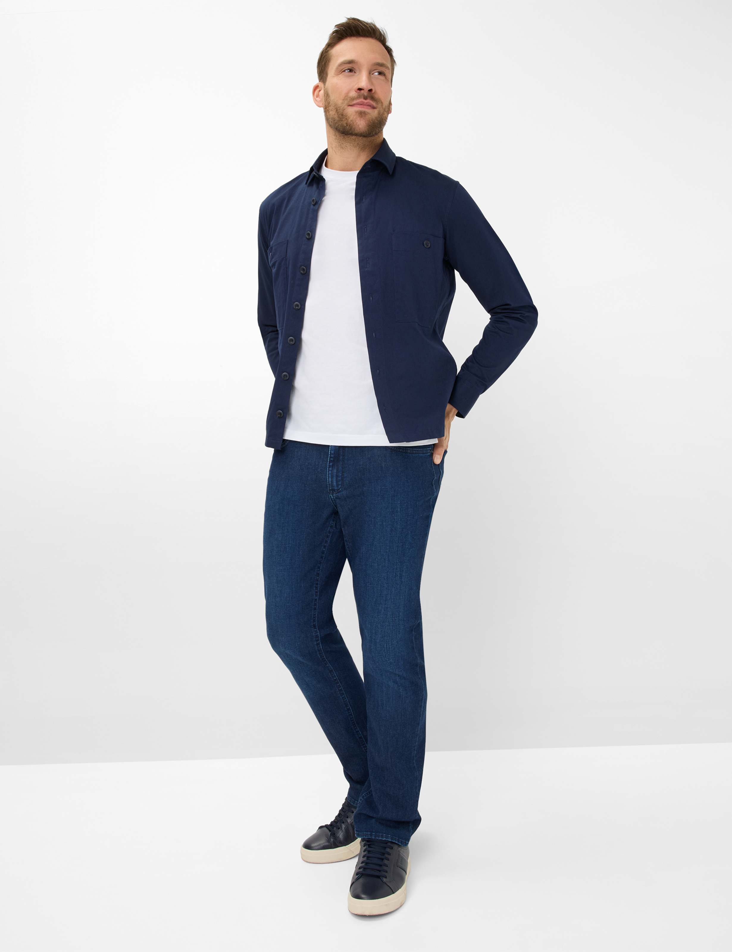 Men Style COOPER Denim Dark Blue Regular Fit Model Outfit