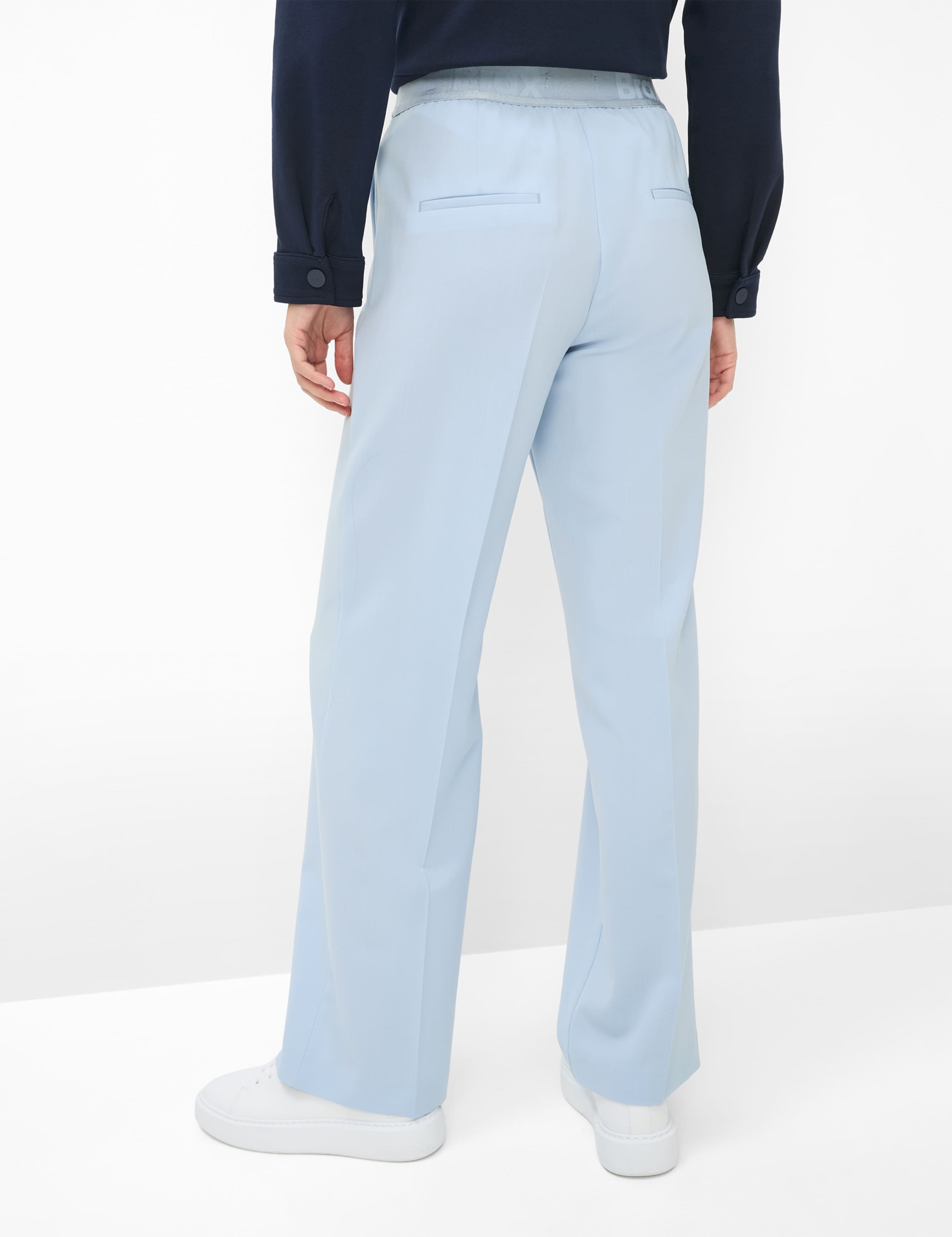 Shades of Blue, Women, Style MAINE, MODEL_RUECK_ISHOP