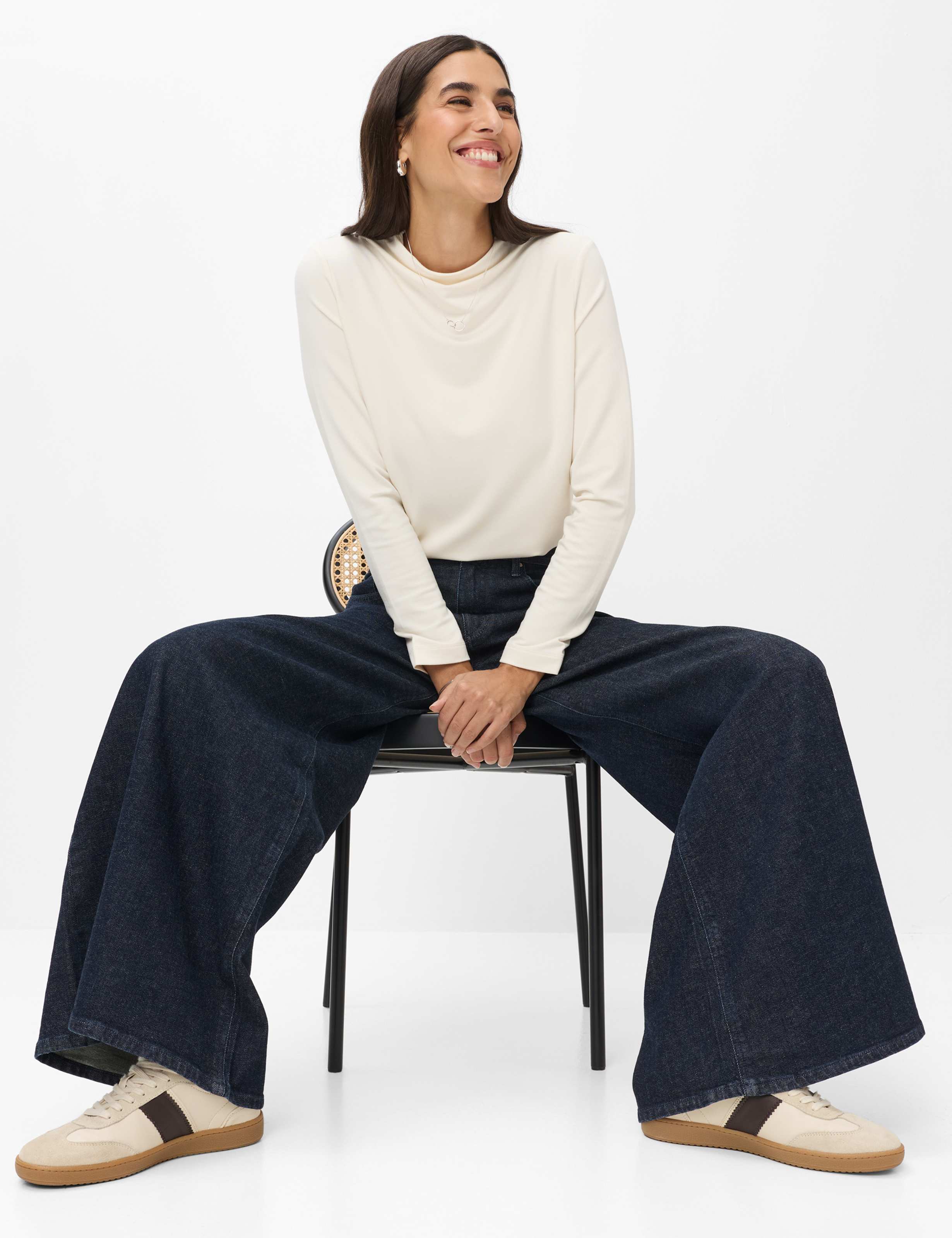 Femme Style MARCH Denim Bleu Foncé Wide Leg Détail 1