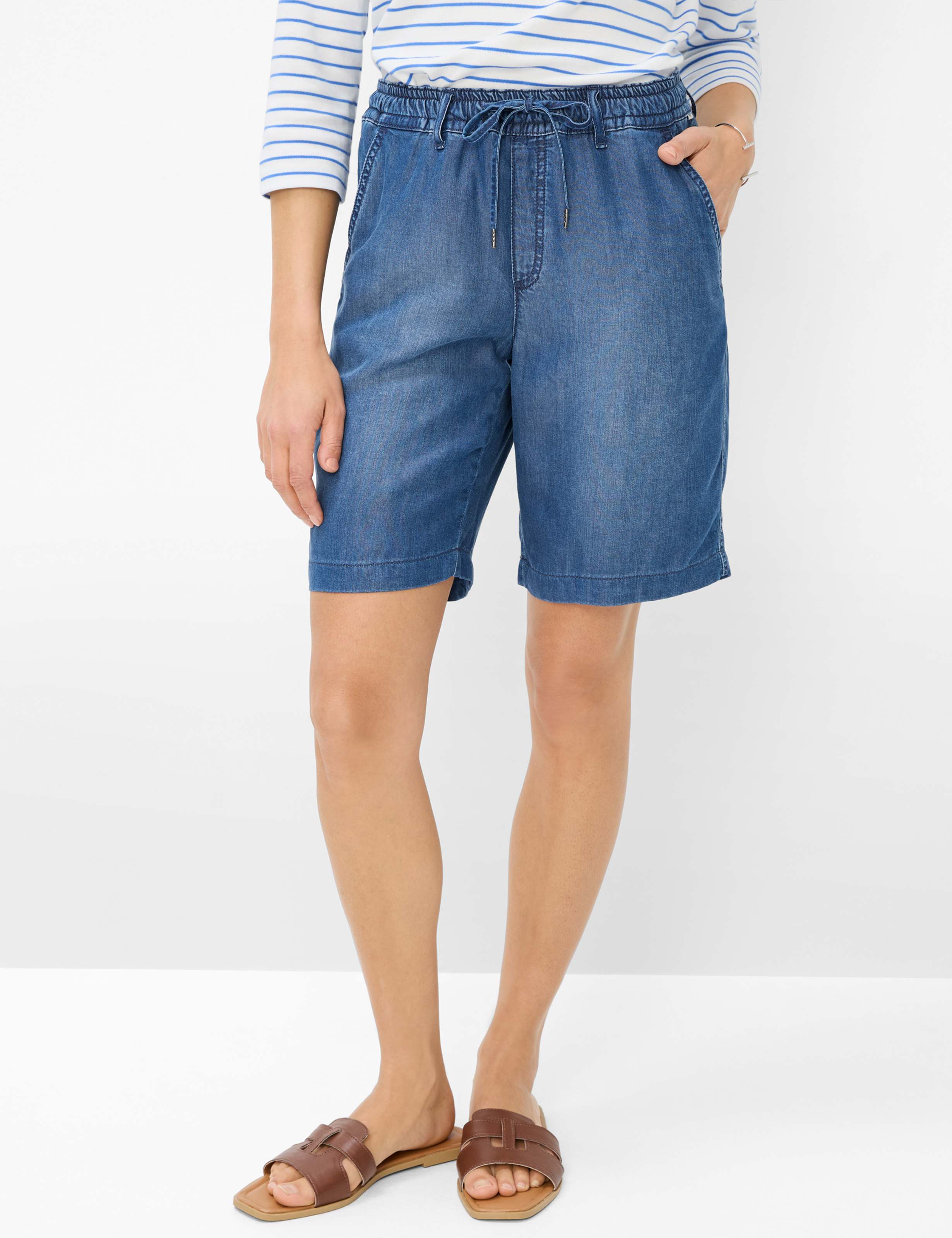 Shades of Blue, Women, Style MAINE B, MODEL_FRONT_ISHOP