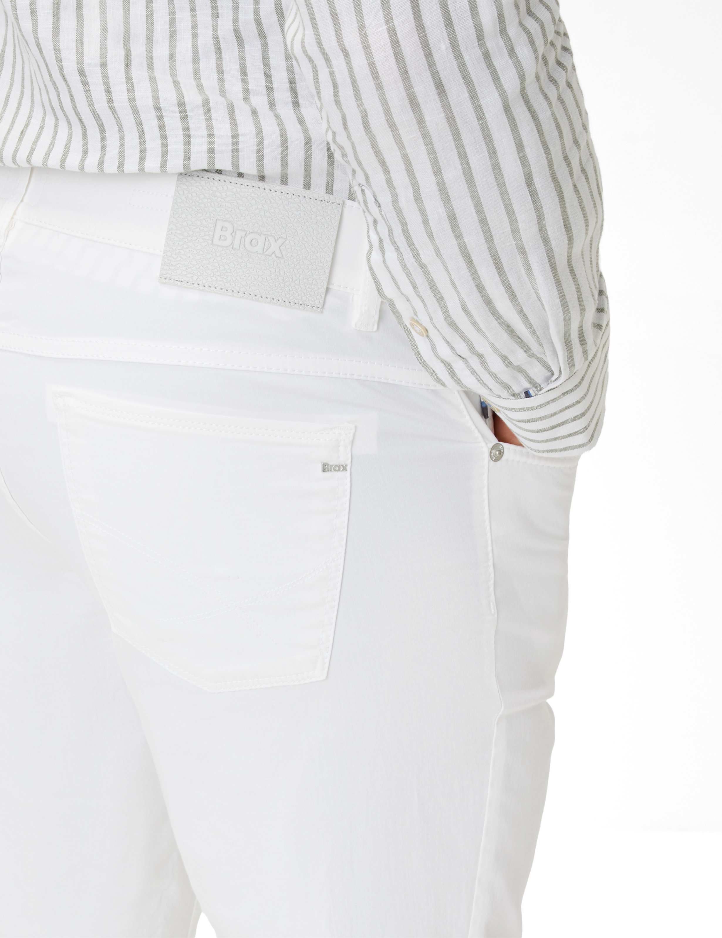 Men Style COOPER White Regular Fit Detail 2