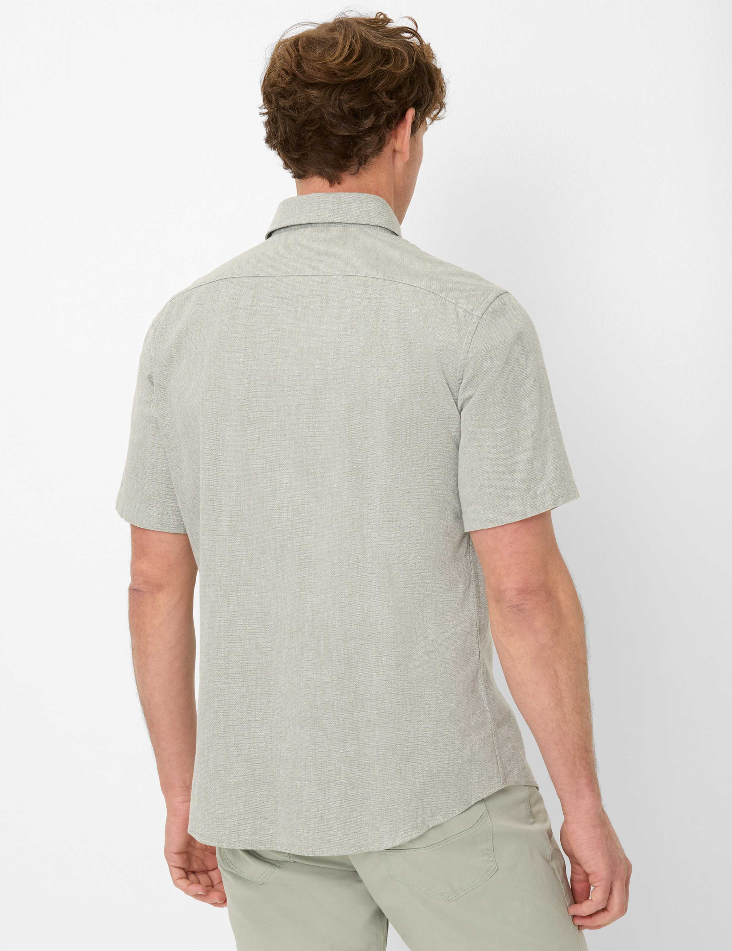 Herren Style DAN Hellgrün  Model Rueck
