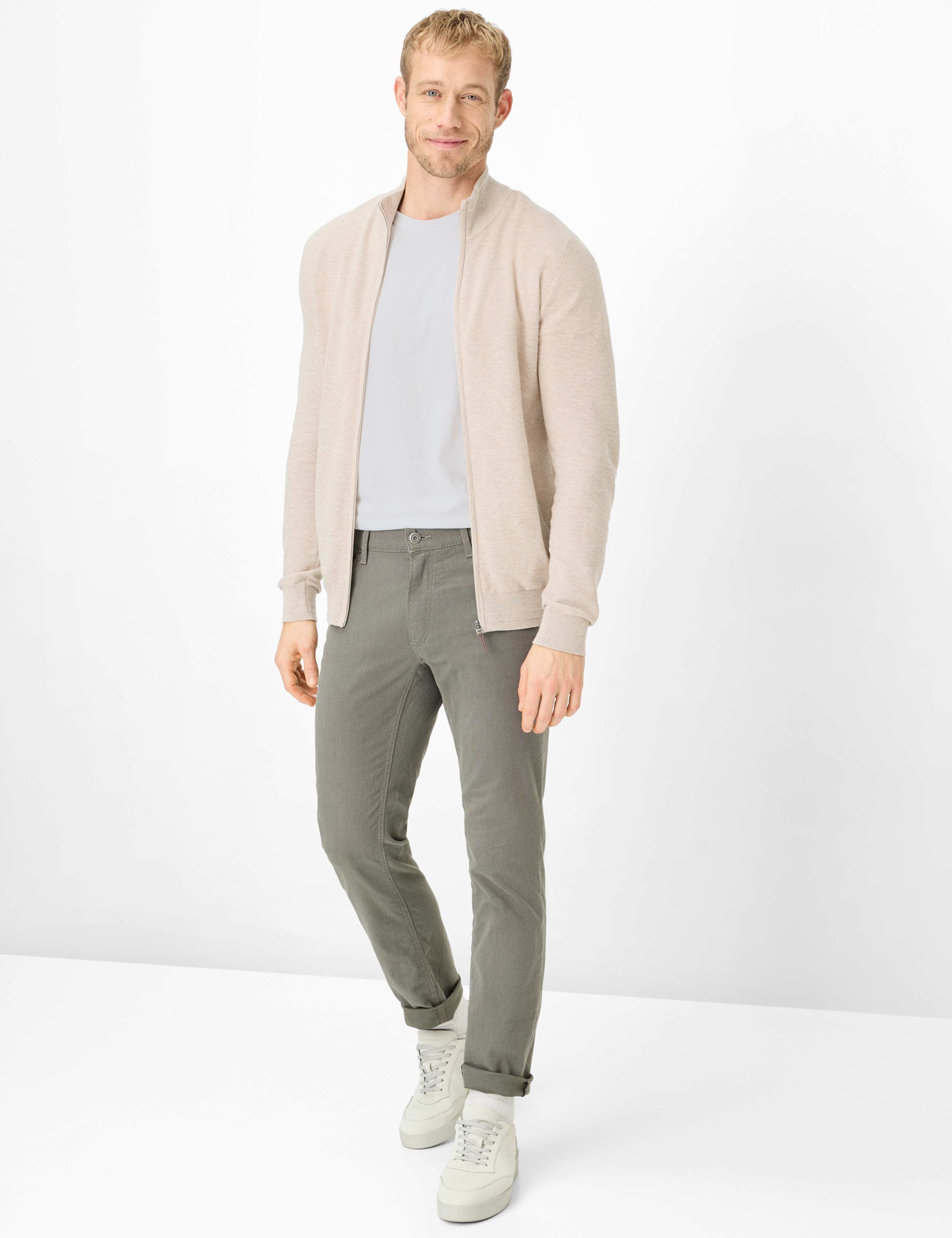 Homme Style CHUCK Vert Modern Fit Tenue du mannequin