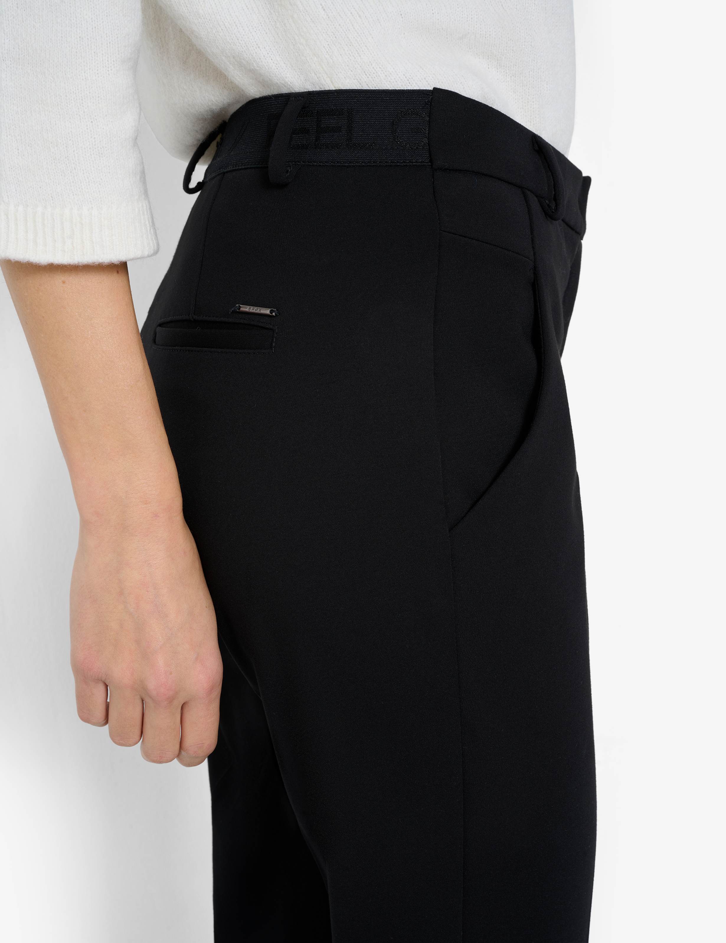 Damen Style MARON S Schwarz Regular Fit Detail 2
