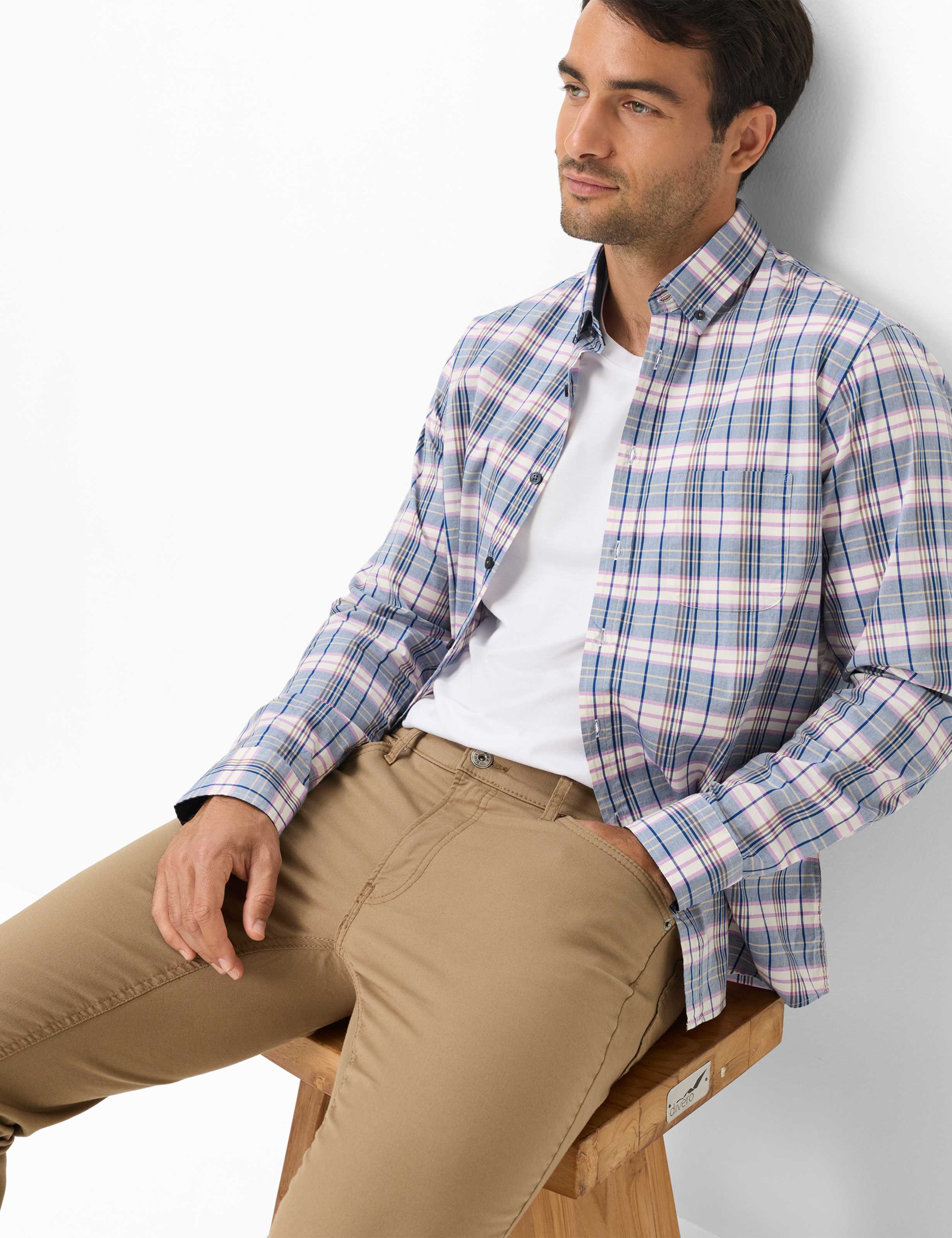 Men Style CHUCK Light Brown Modern Fit Detail 1