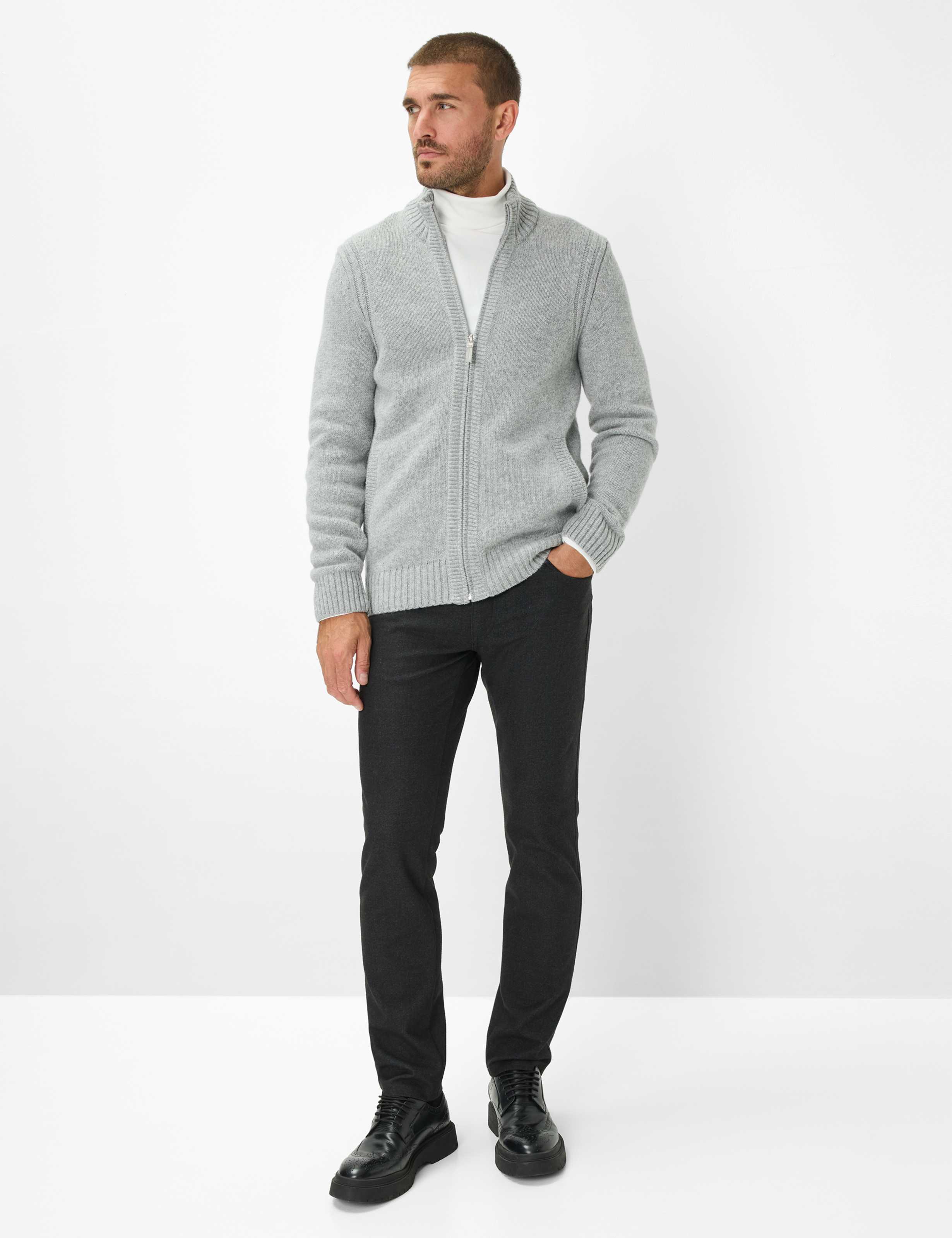 Men's fashion Pants Style CHUCK Modern Fit ➜ - buy at Brax!