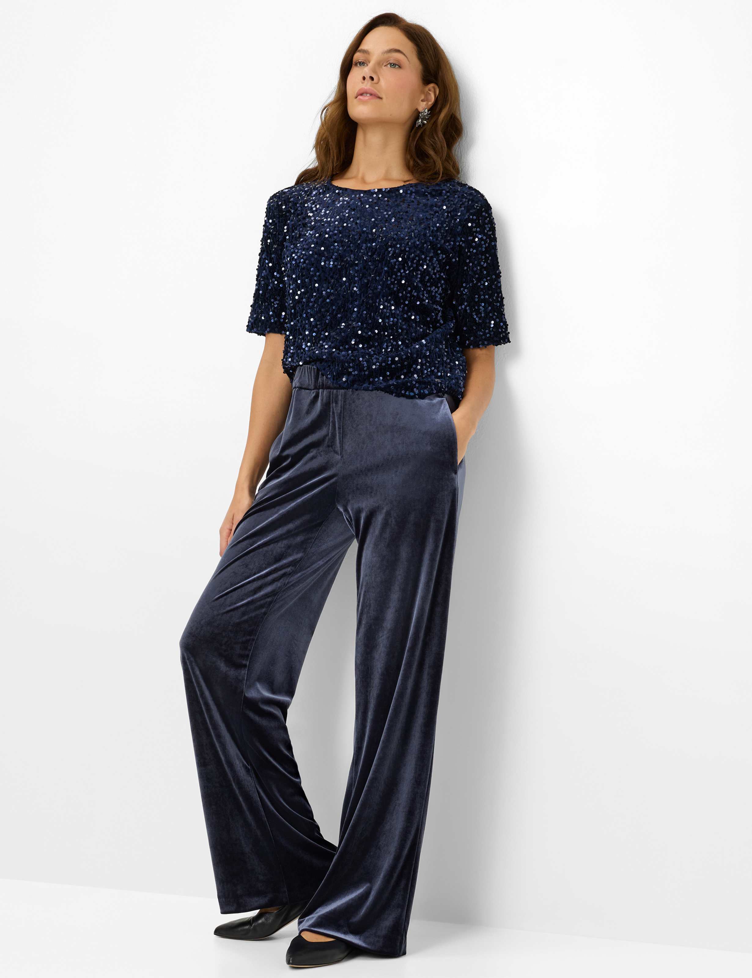 Dames Style MAINE Donkerblauw Wide Leg Model outfit