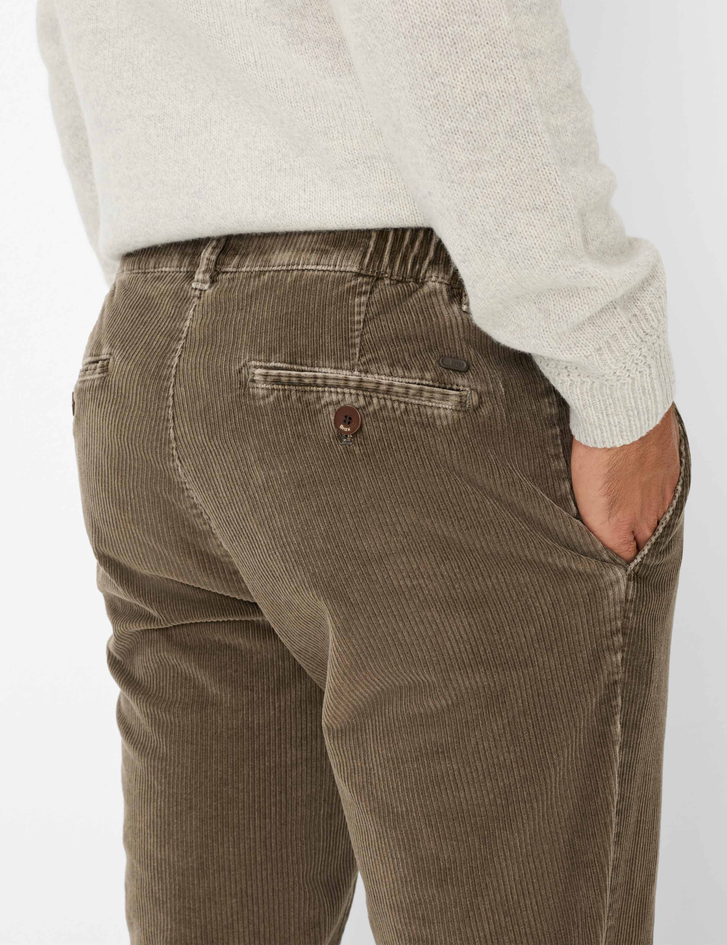Men Style PHIL Brown Relaxed Fit Detail 2