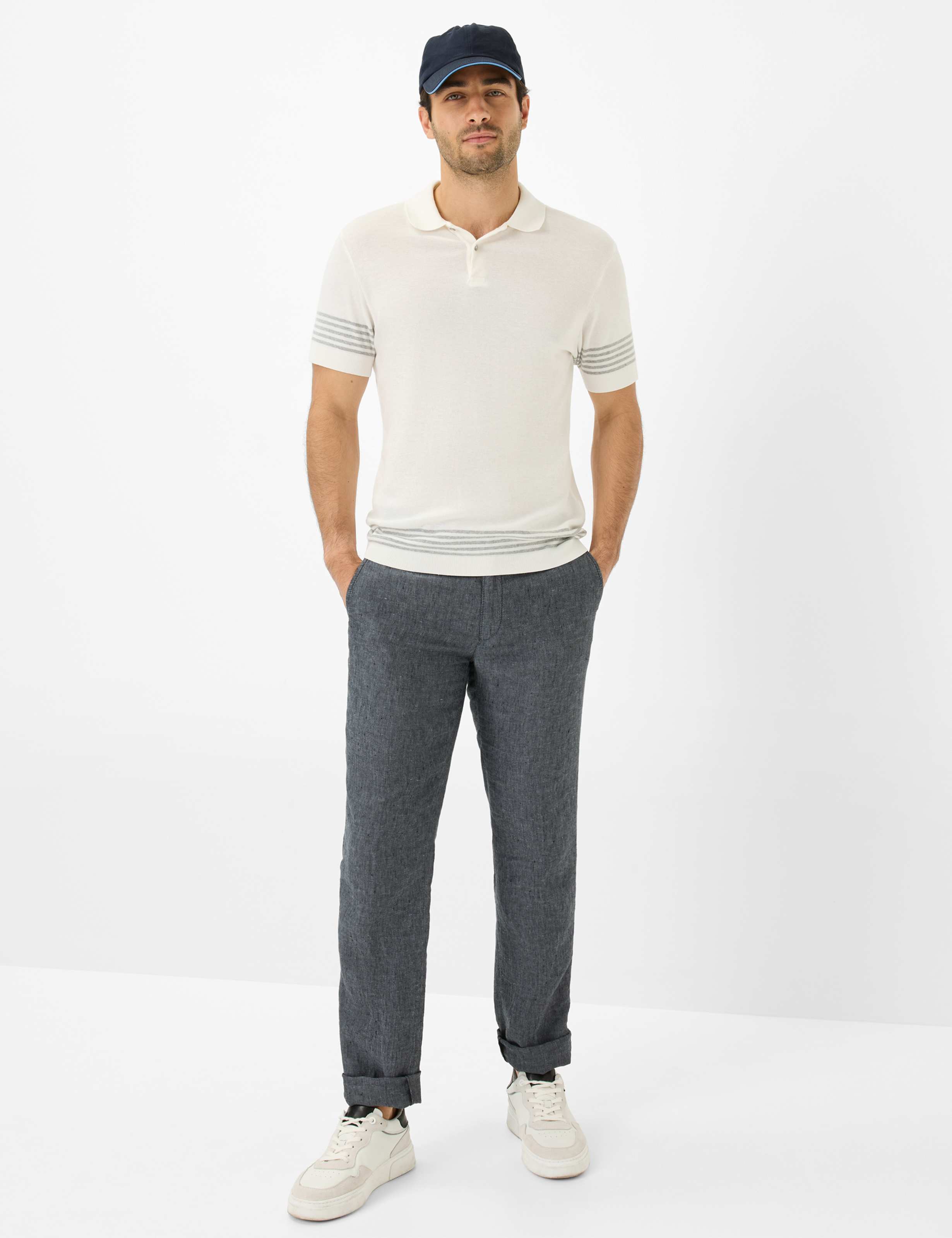 Heren Style EVANS Donkergrijs Regular Fit Model outfit