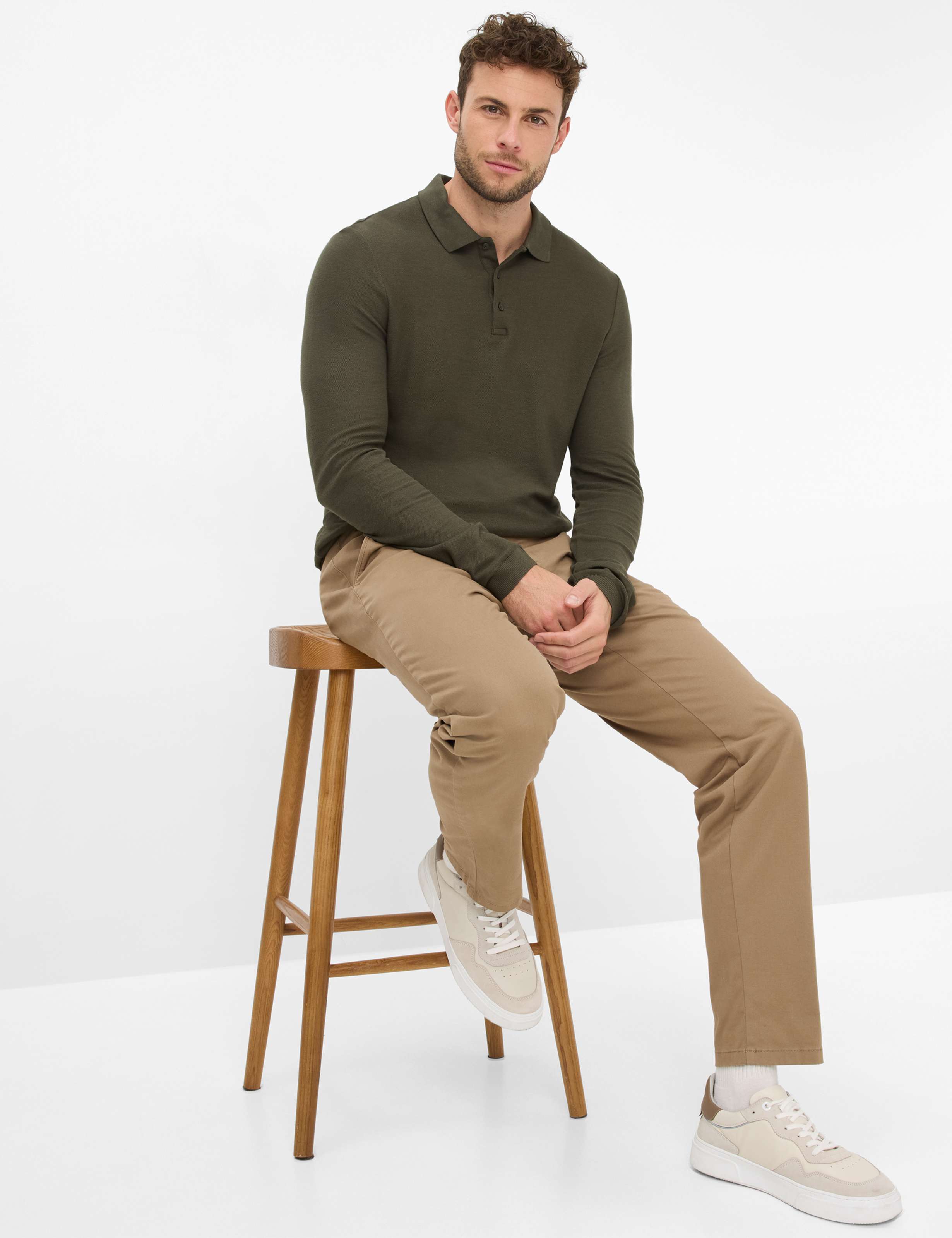 Herren Style JIM Hellbraun Modern Fit Detail 1