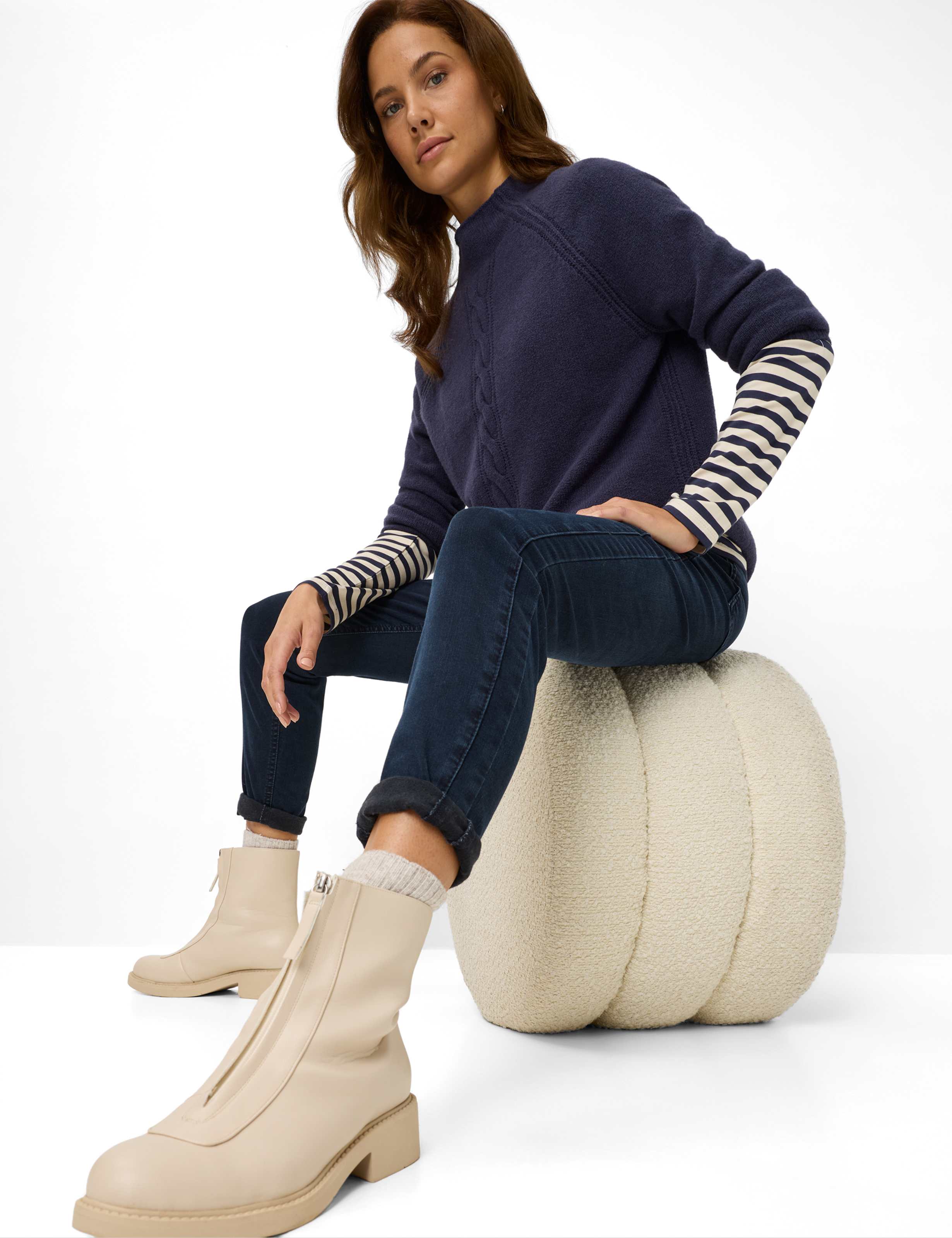 Damen Style SHAKIRA Denim Dunkelblau Slim Fit Detail 1