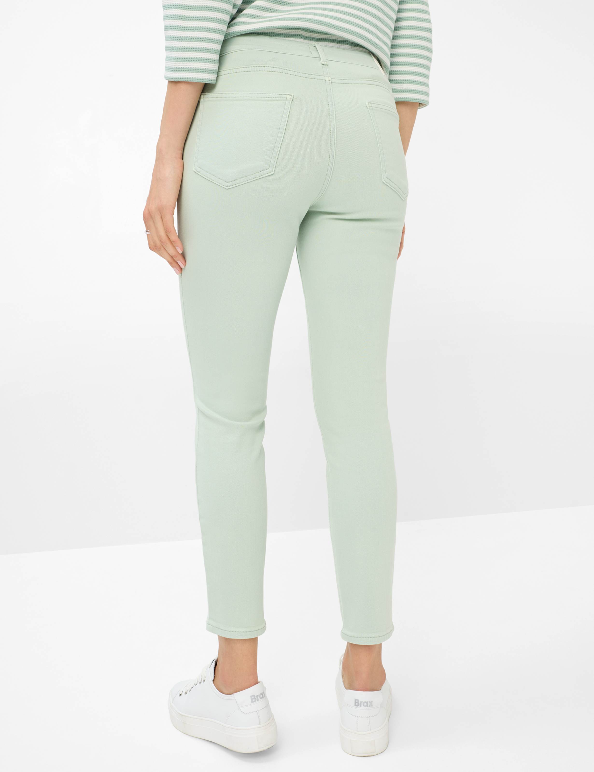 Damen Style SHAKIRA S Denim Hellgrün Slim Fit Model Rueck