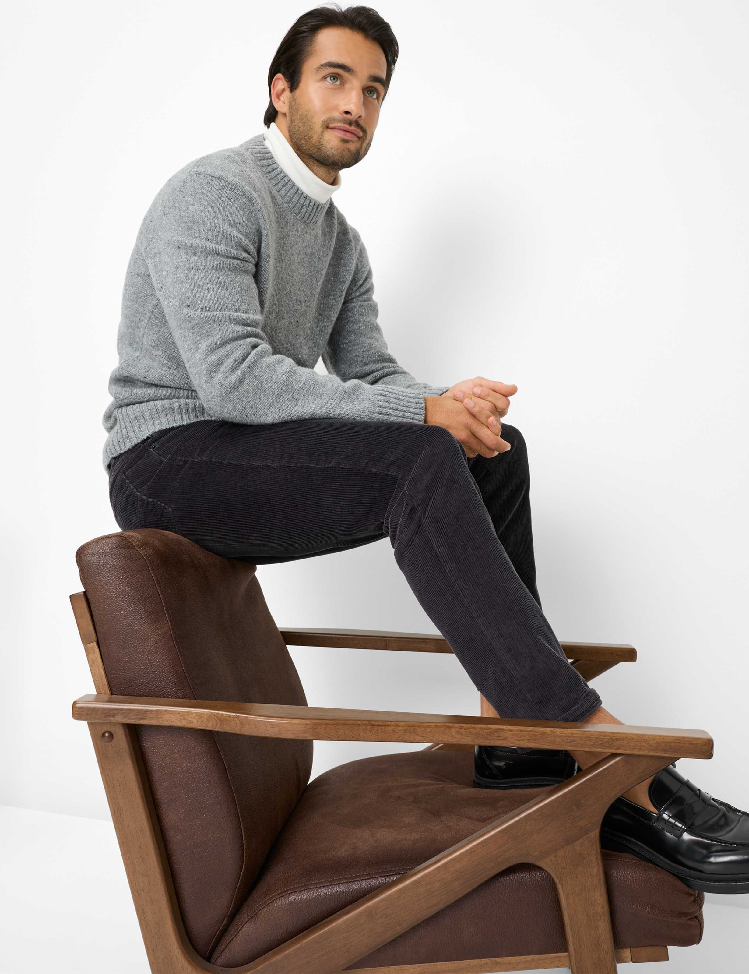Herren Style CADIZ Dunkelgrau Straight Fit Detail 1