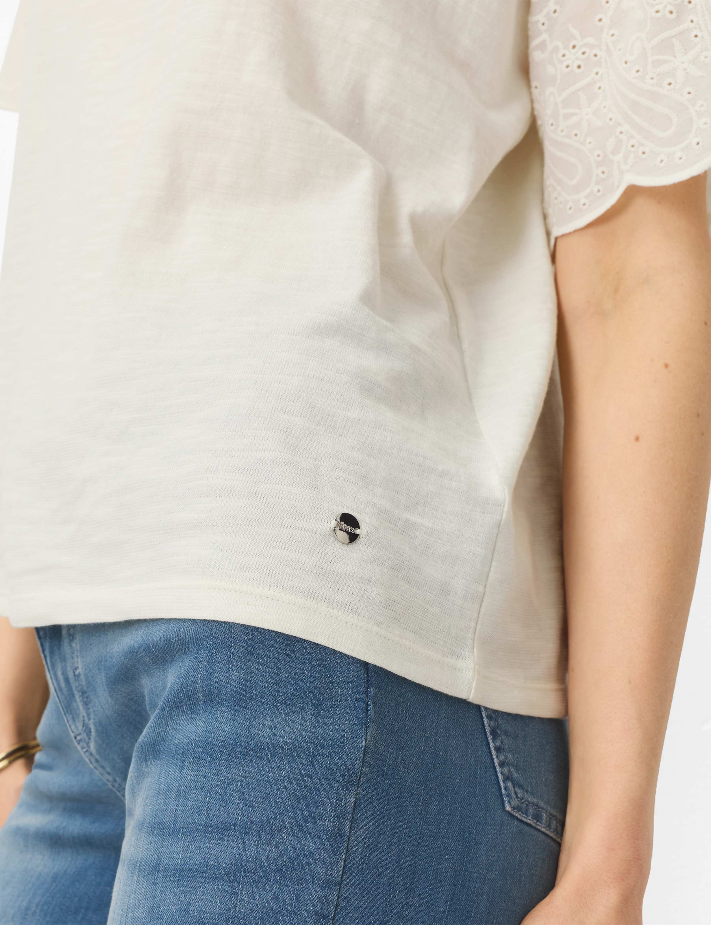 Femme Style CAELEN Blanc Crème  Détail 2