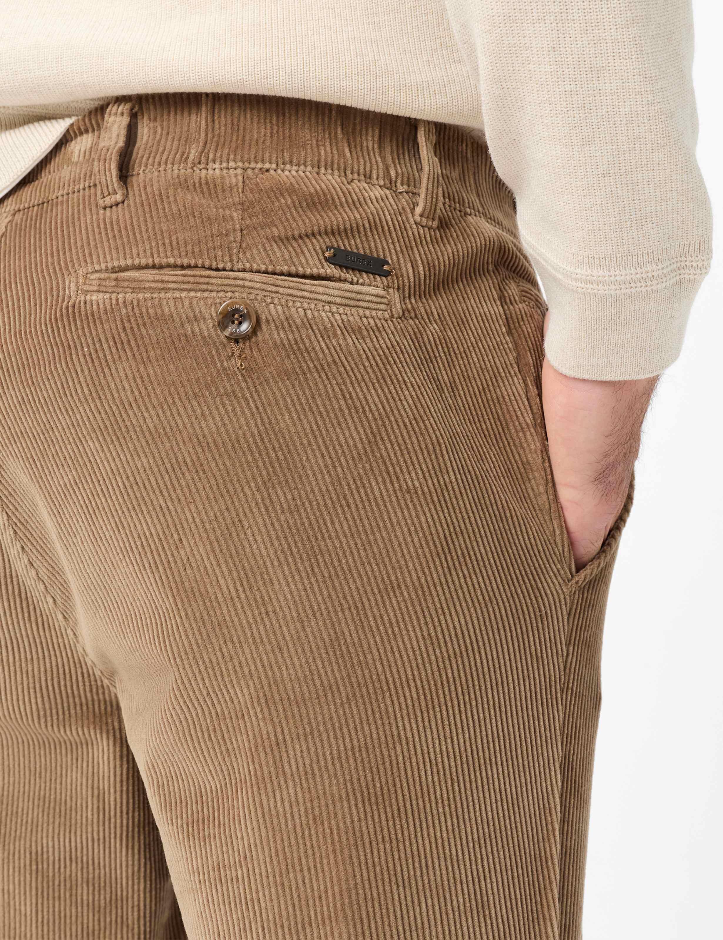 Herren Style THILO Hellbraun Regular Fit Detail 2